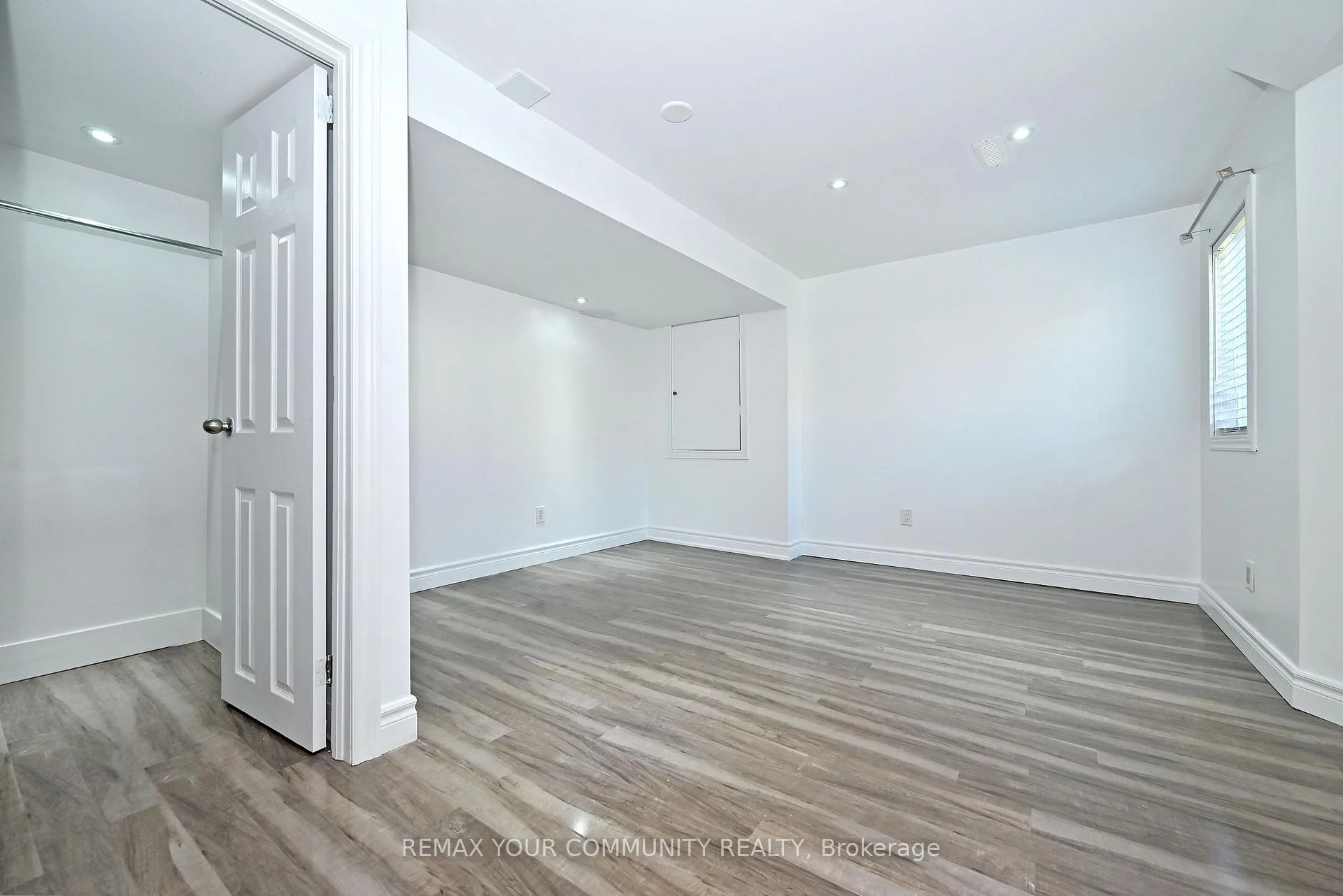 Photo 64 of 73 Laurendale Avenue, Georgina, Keswick South — HOMEH