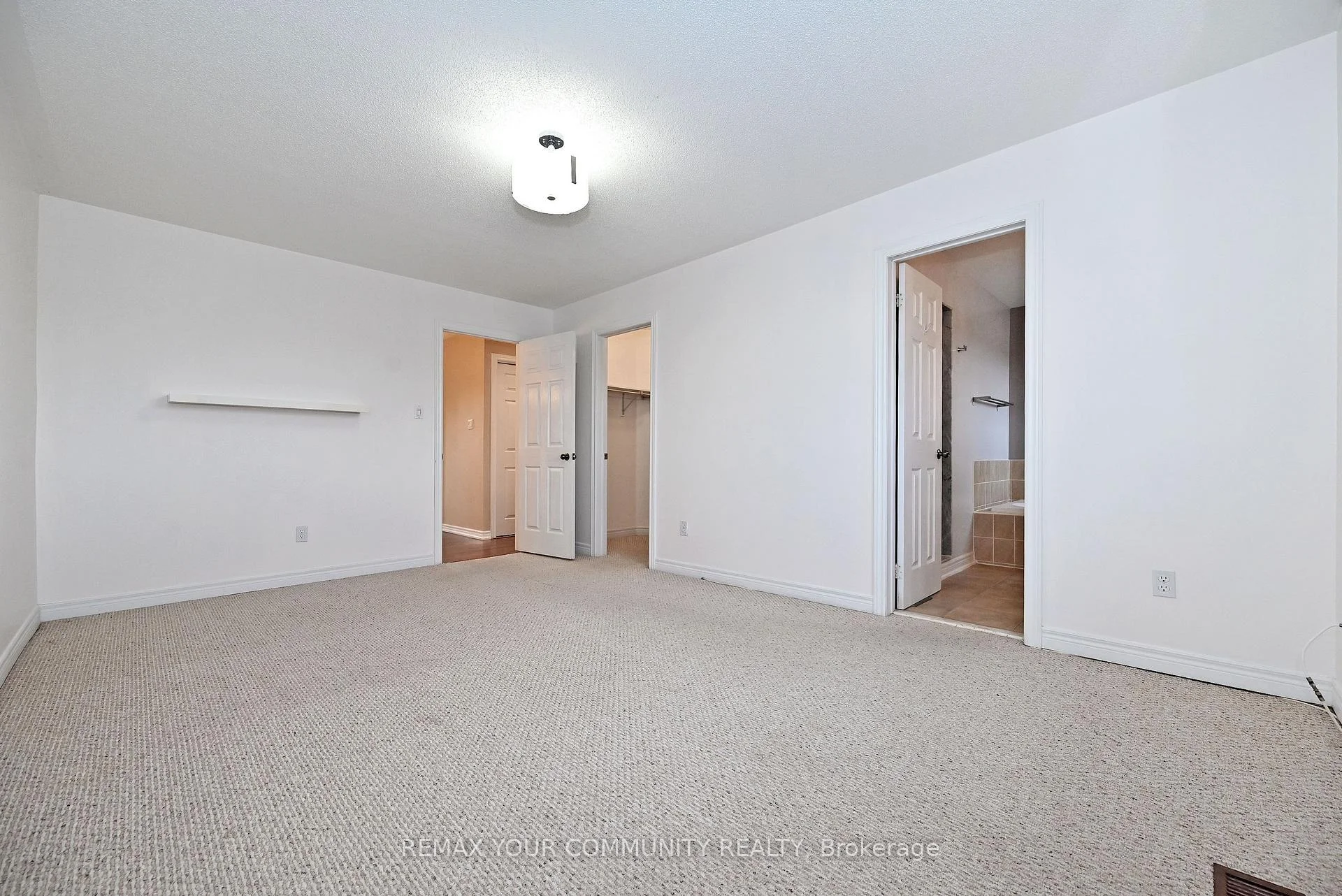 Photo 66 of 73 Laurendale Avenue, Georgina, Keswick South — HOMEH