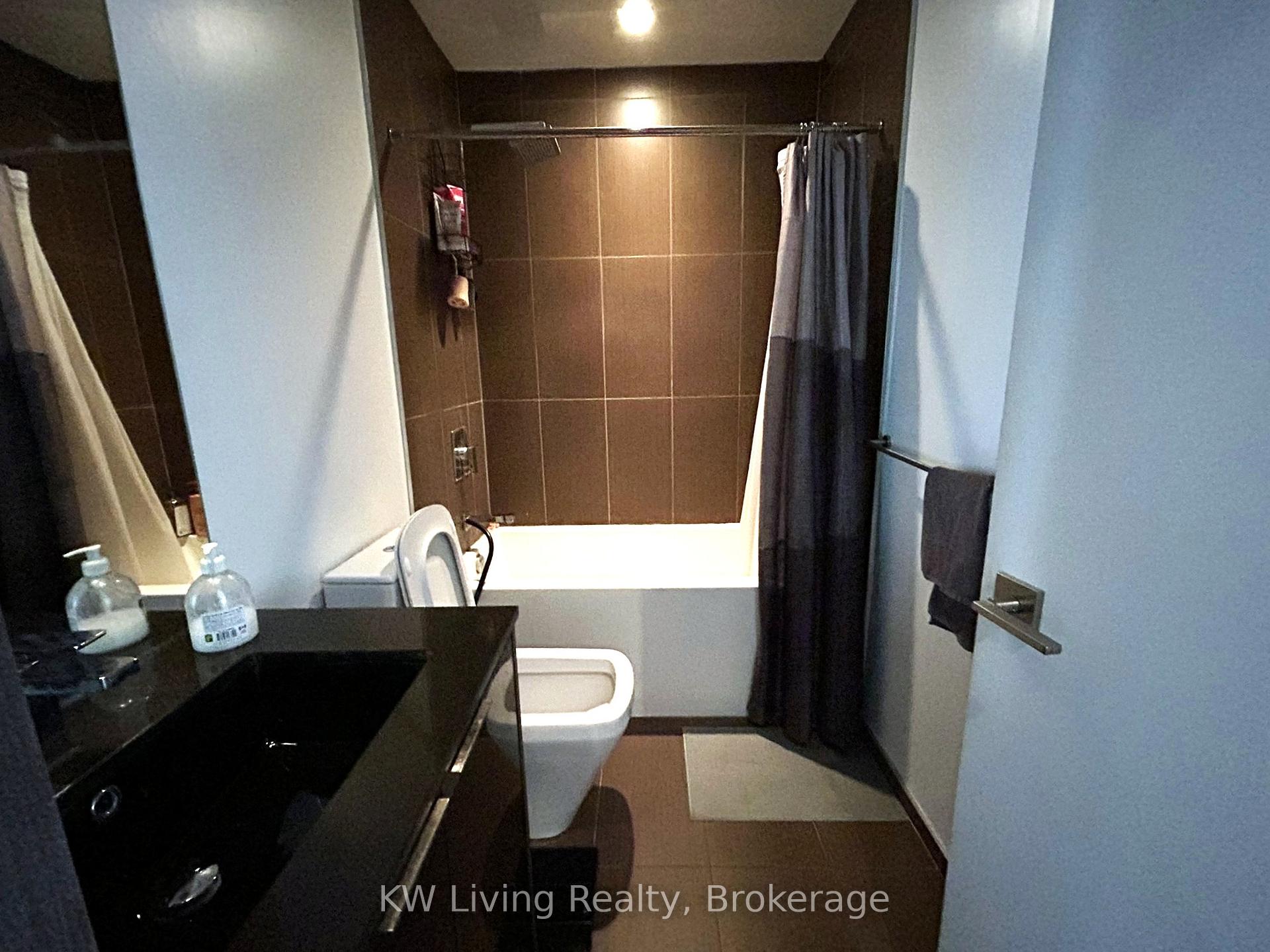 Photo 6 of Unit 2708, 70 Temperance Street, Toronto, Bay Street Corridor — HOMEH