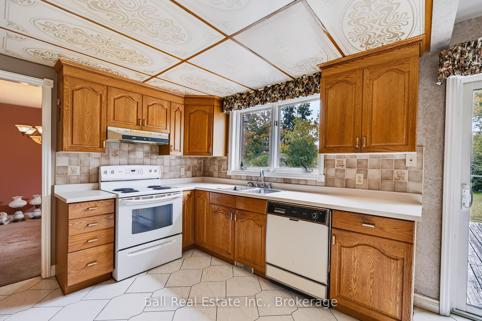 Photo 13 of 793 Hewitt Drive, Peterborough, Monaghan Ward 2 — HOMEH