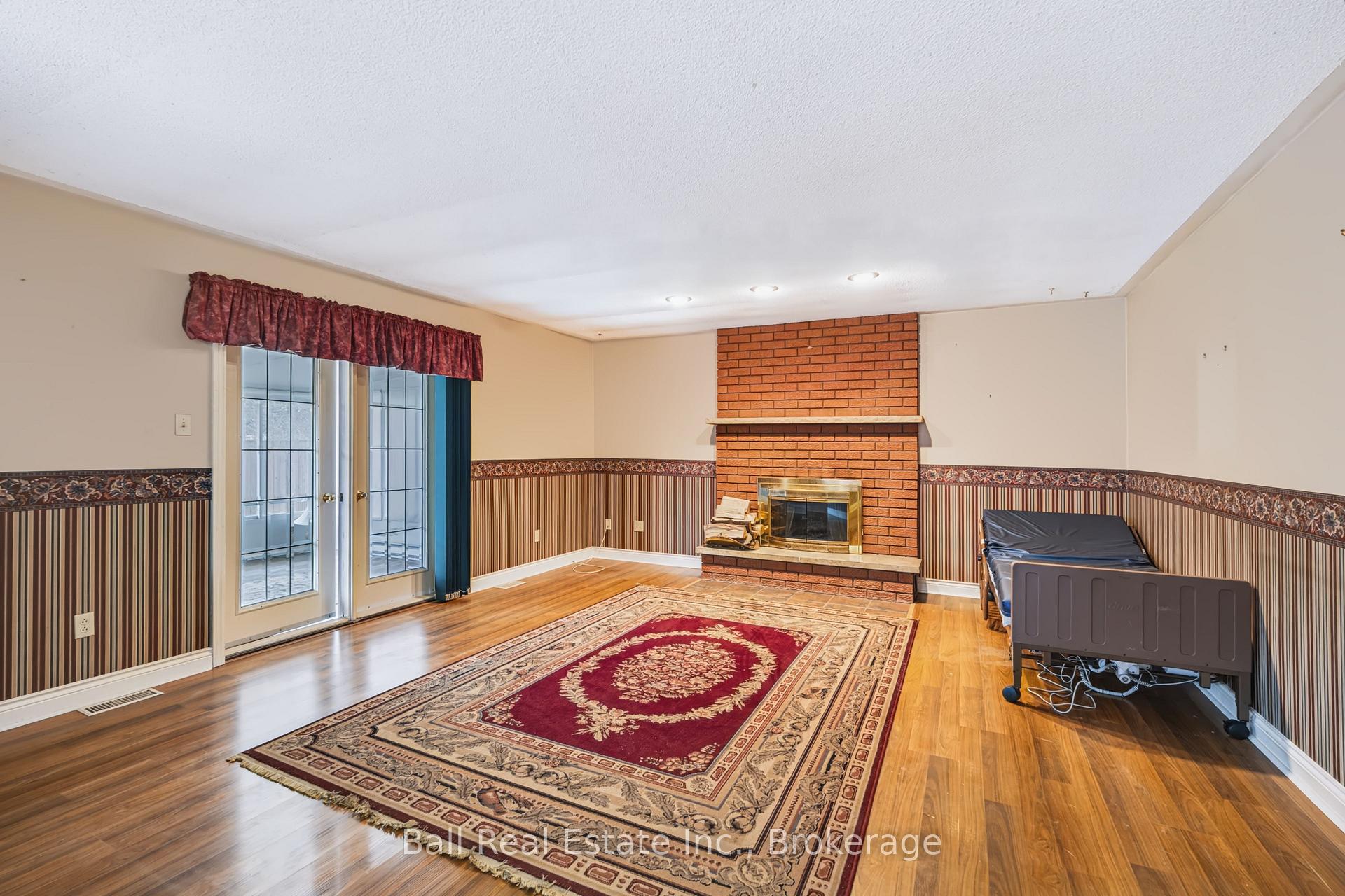 Photo 16 of 793 Hewitt Drive, Peterborough, Monaghan Ward 2 — HOMEH