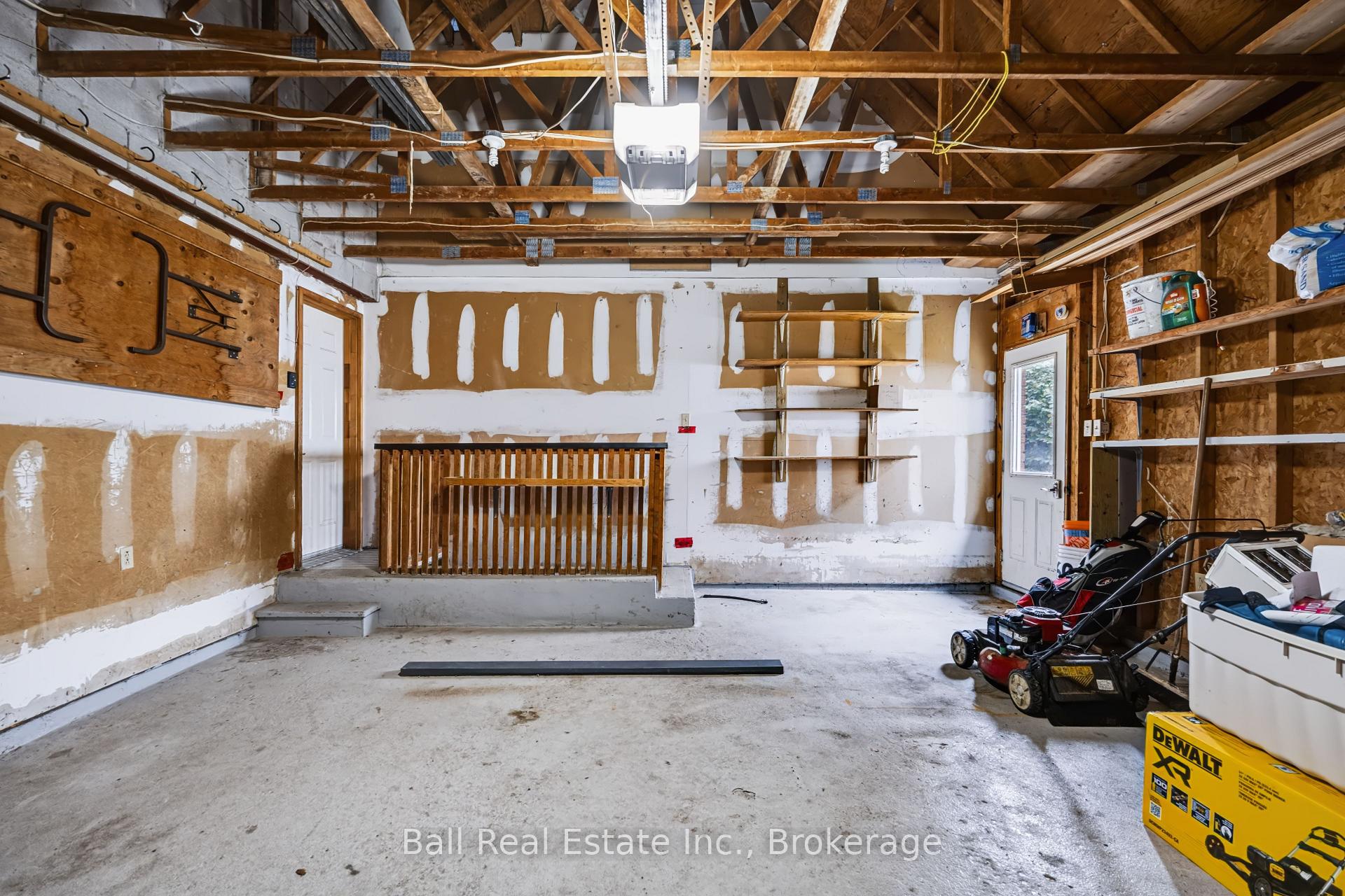 Photo 41 of 793 Hewitt Drive, Peterborough, Monaghan Ward 2 — HOMEH