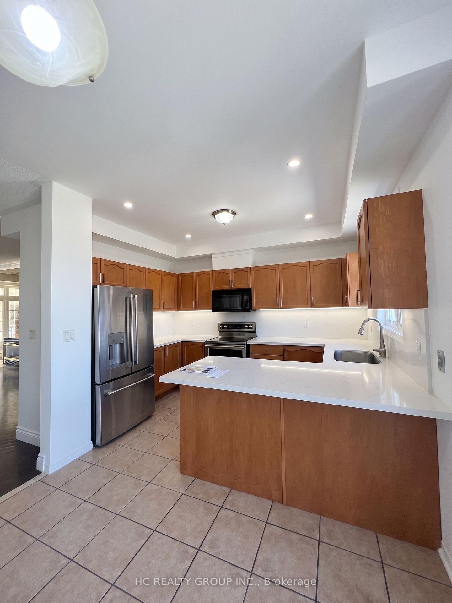 Photo 7 of Unit 19, 10 Post Oak Drive, Richmond Hill, Jefferson — HOMEH