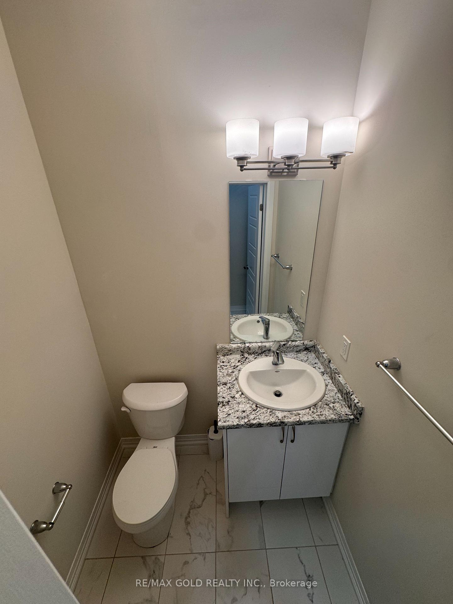 Photo 5 of 31 George Brier Drive W, Brant, Paris — HOMEH