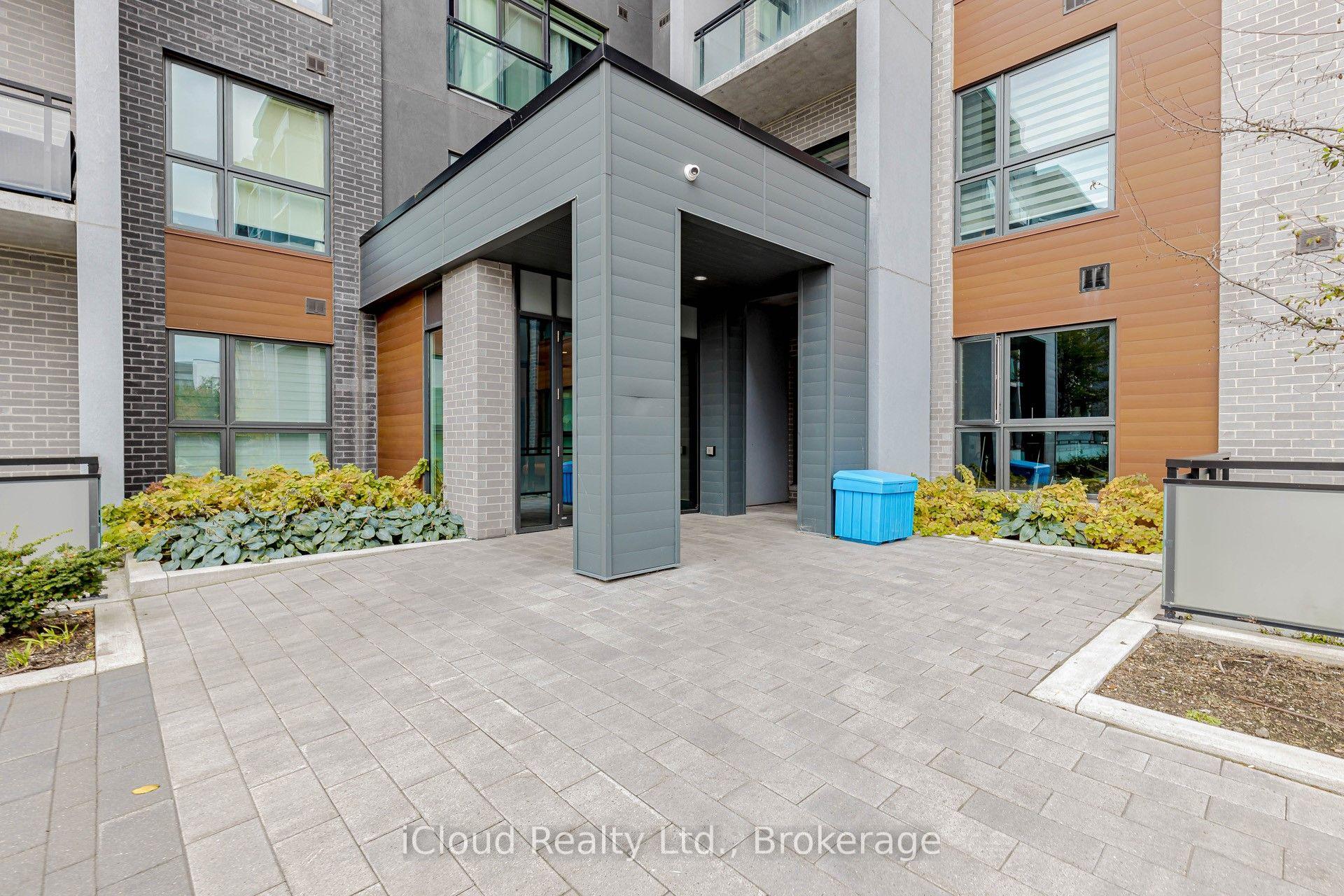 Photo 3 of Unit 504, 95 Dundas Street, Oakville, Glenorchy — HOMEH