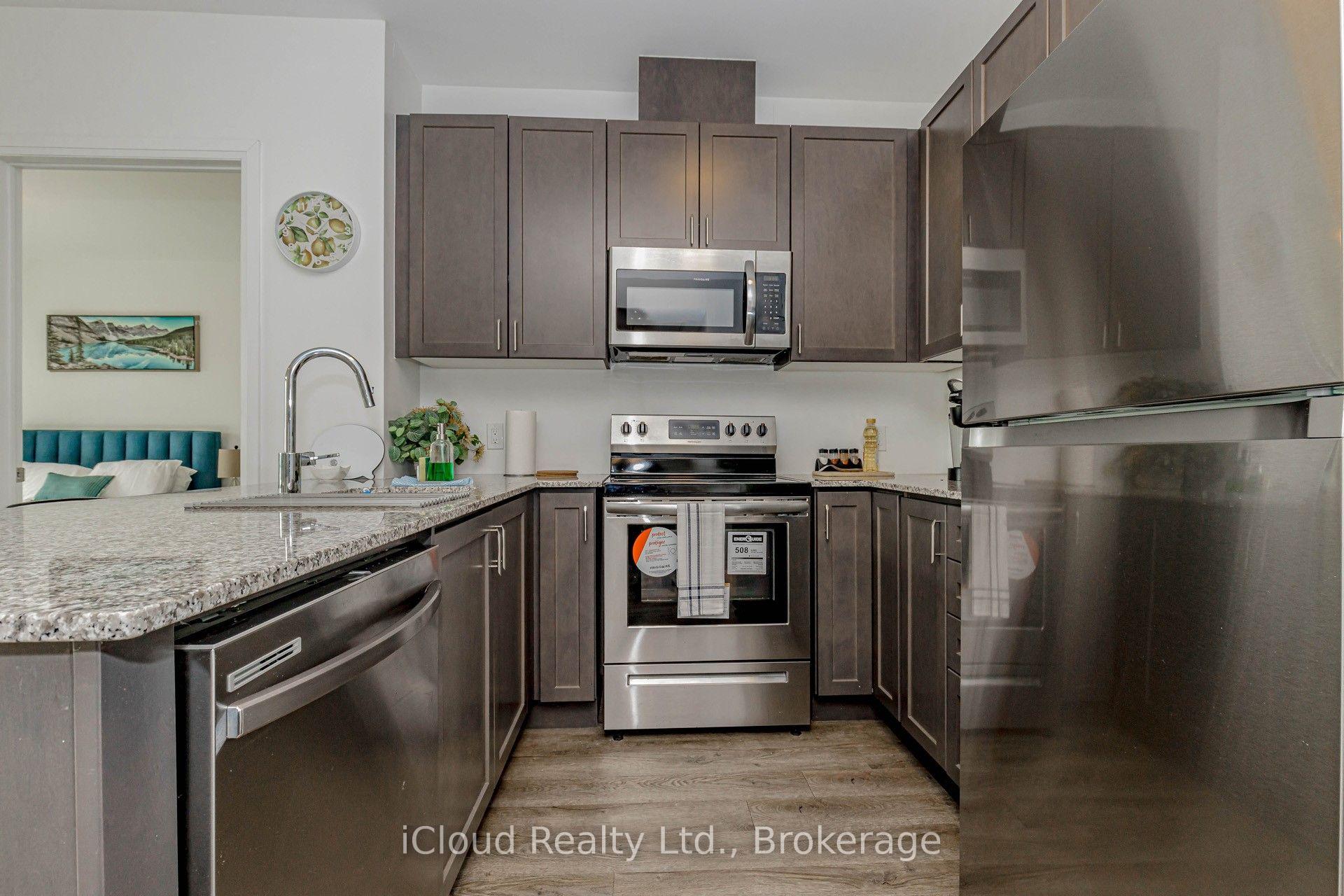 Photo 10 of Unit 504, 95 Dundas Street, Oakville, Glenorchy — HOMEH