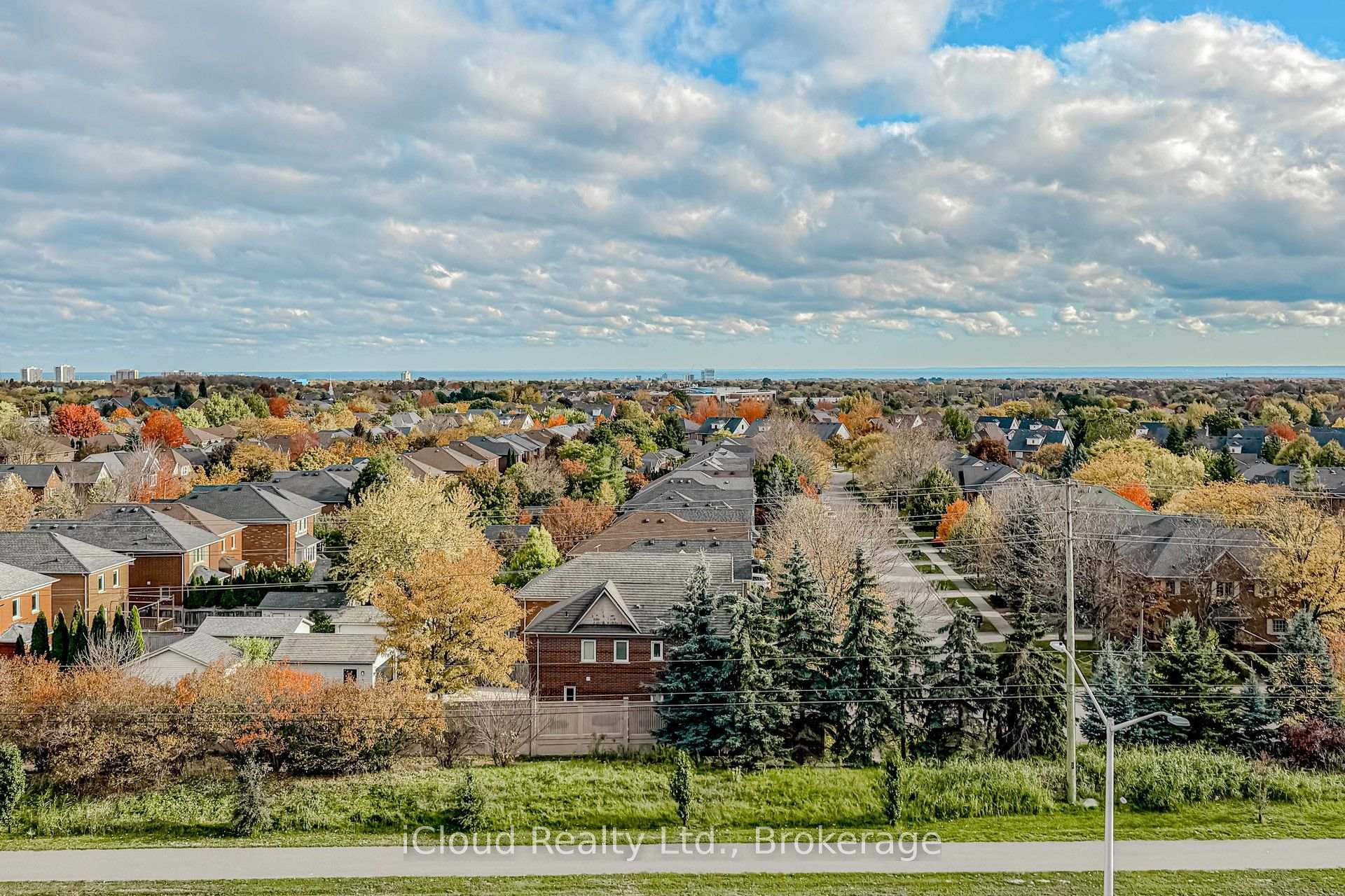 Photo 21 of Unit 504, 95 Dundas Street, Oakville, Glenorchy — HOMEH