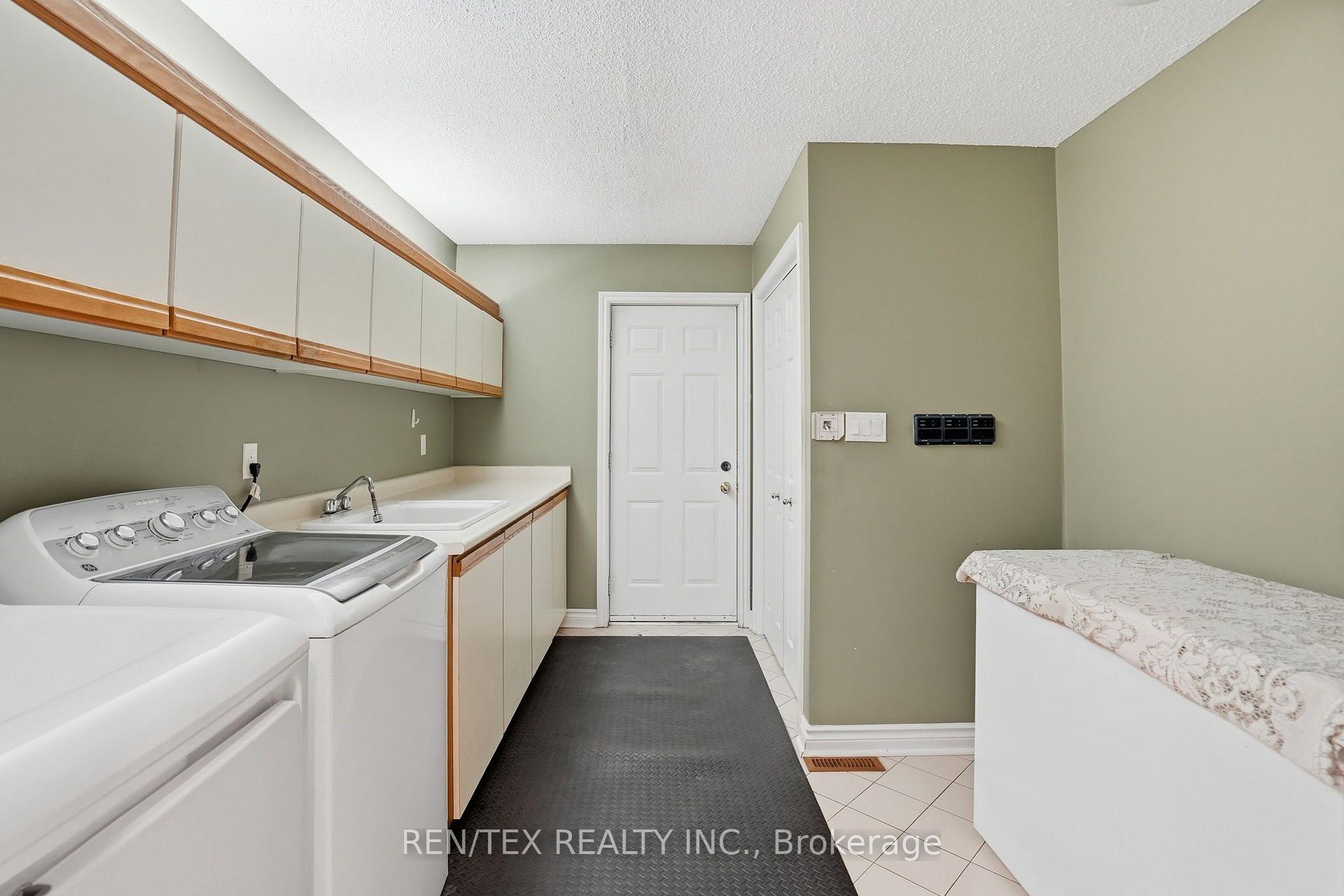 Photo 25 of 18 Curtis Crescent, King, King City — HOMEH