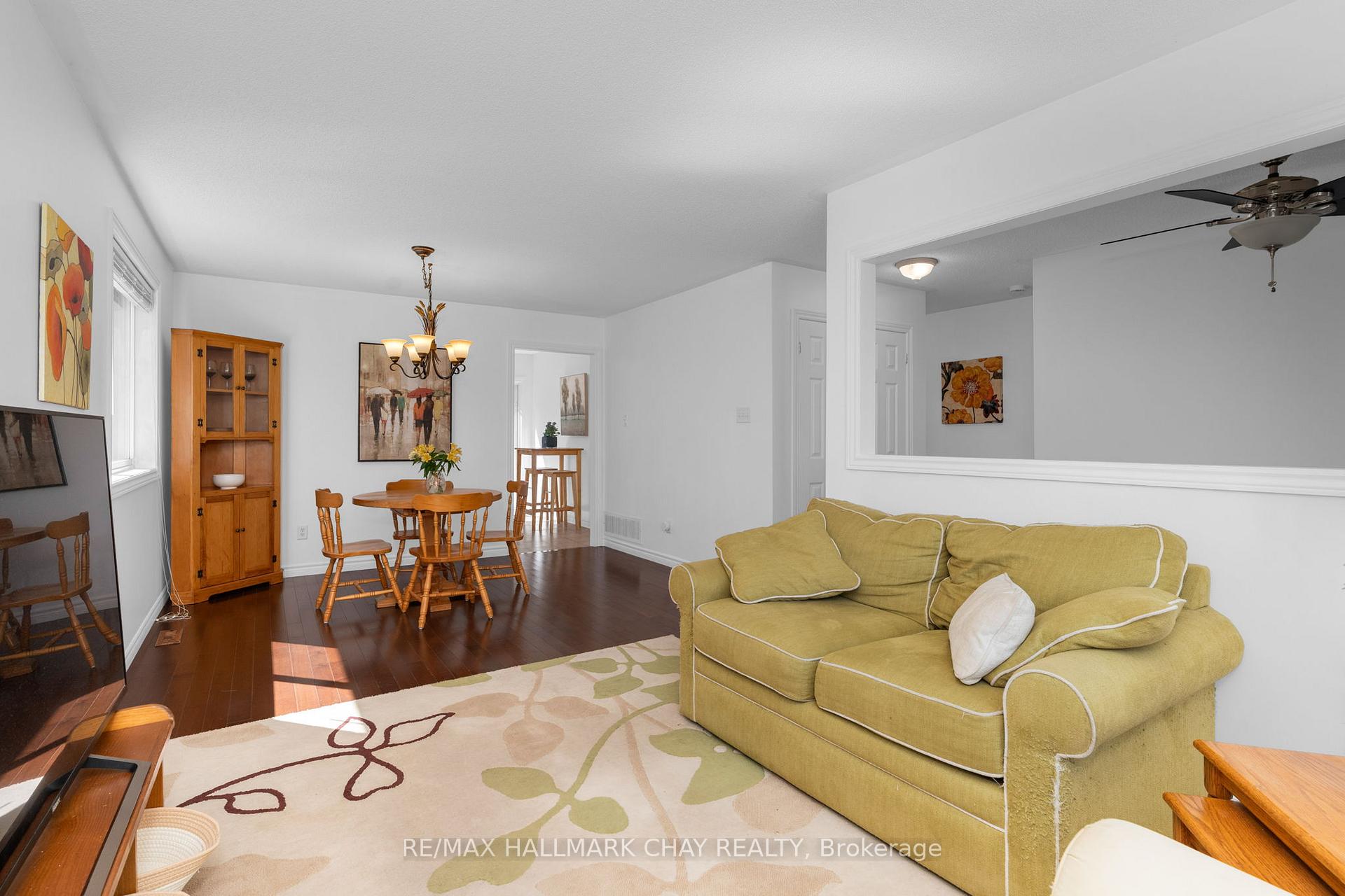 Photo 7 of 63 Masters Drive, Barrie, East Bayfield — HOMEH