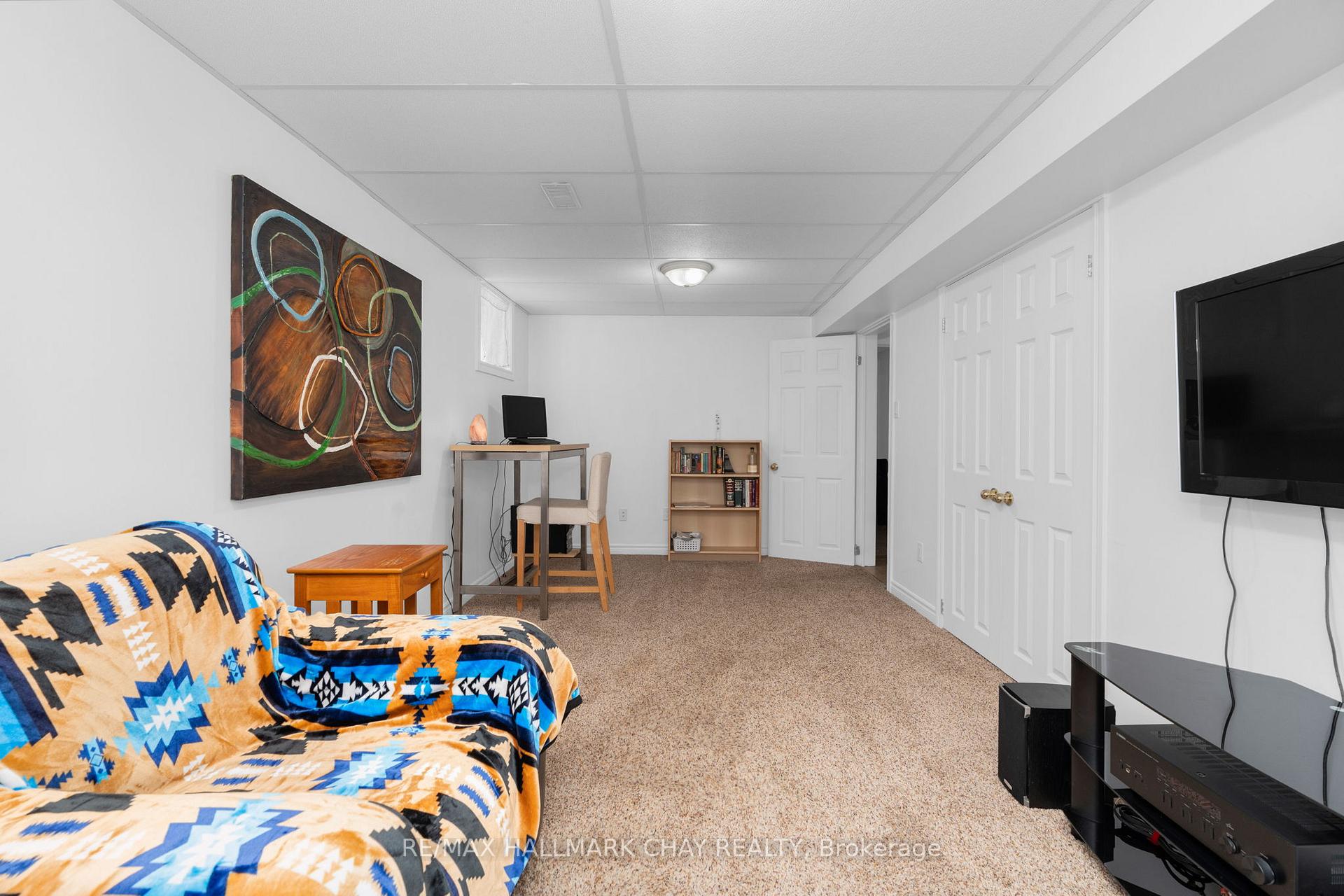 Photo 21 of 63 Masters Drive, Barrie, East Bayfield — HOMEH