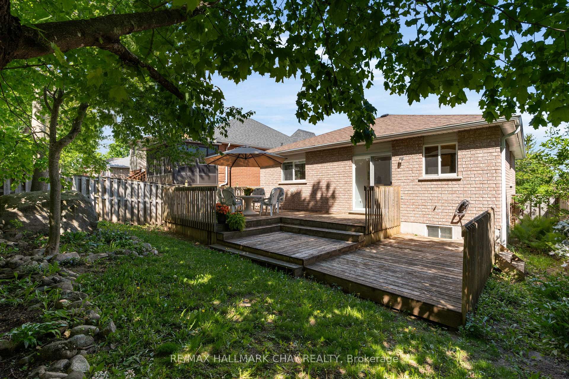 Photo 32 of 63 Masters Drive, Barrie, East Bayfield — HOMEH