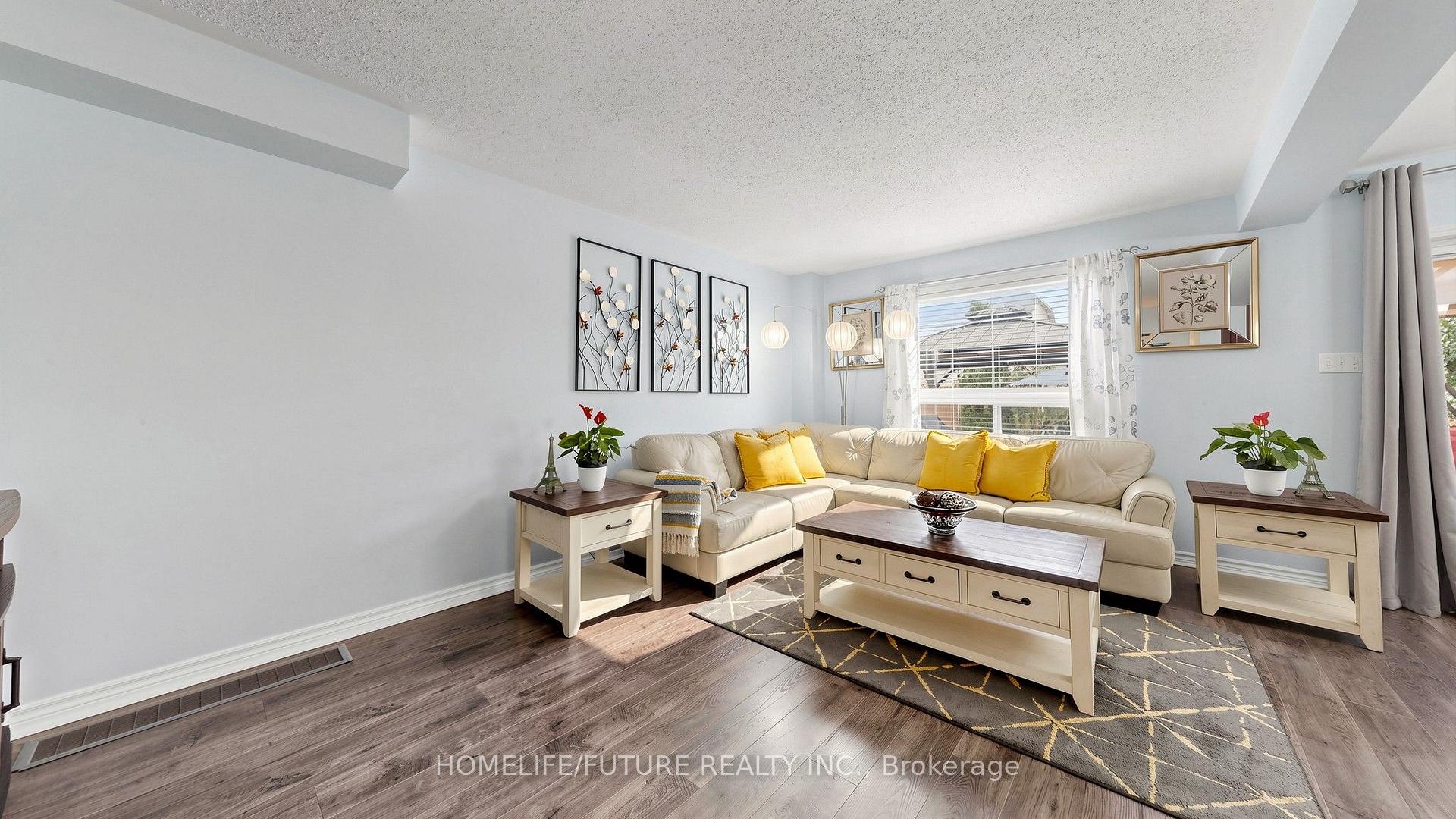 Photo 7 of 126 Argent Street, Clarington, Bowmanville — HOMEH