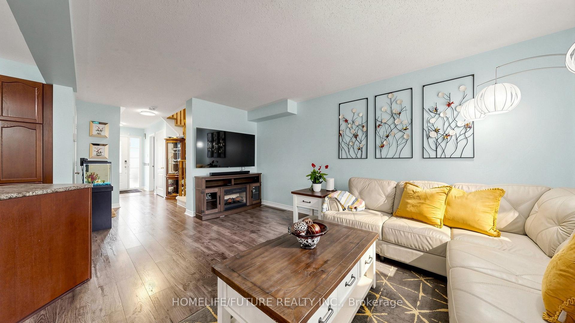 Photo 8 of 126 Argent Street, Clarington, Bowmanville — HOMEH