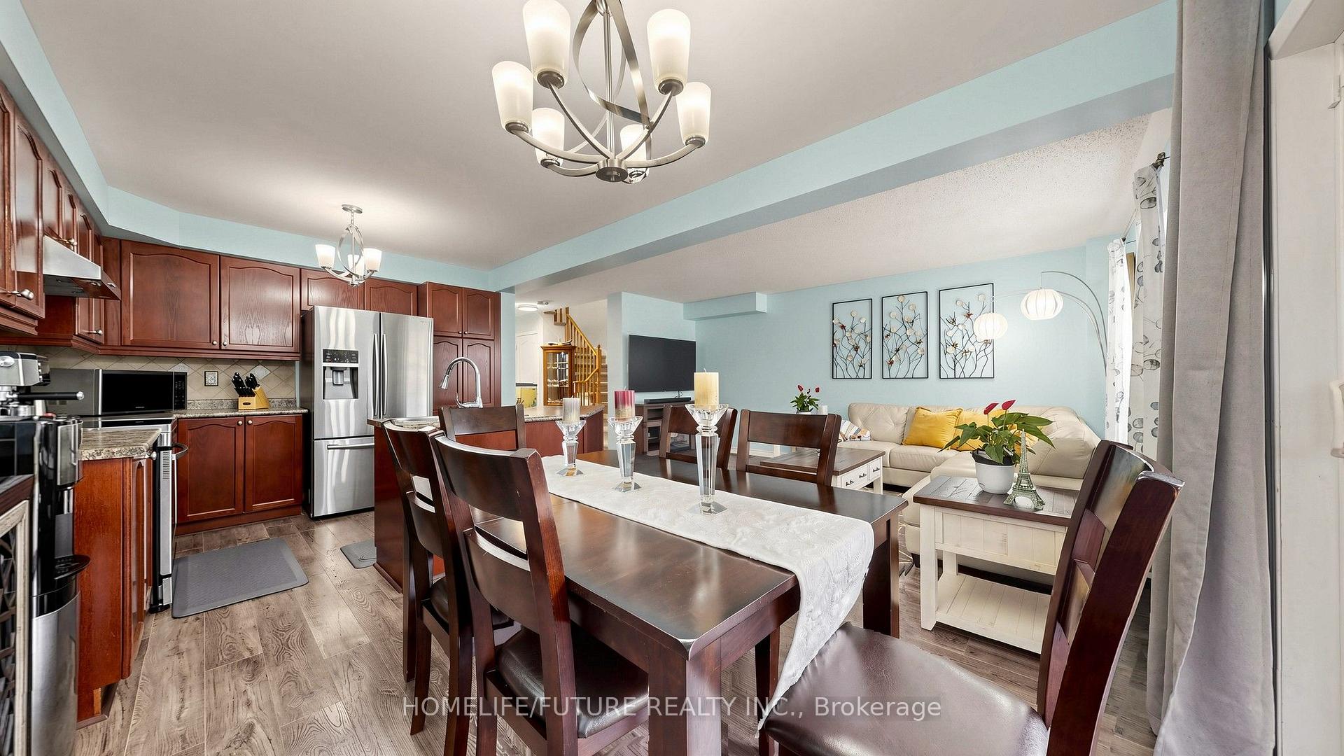 Photo 11 of 126 Argent Street, Clarington, Bowmanville — HOMEH