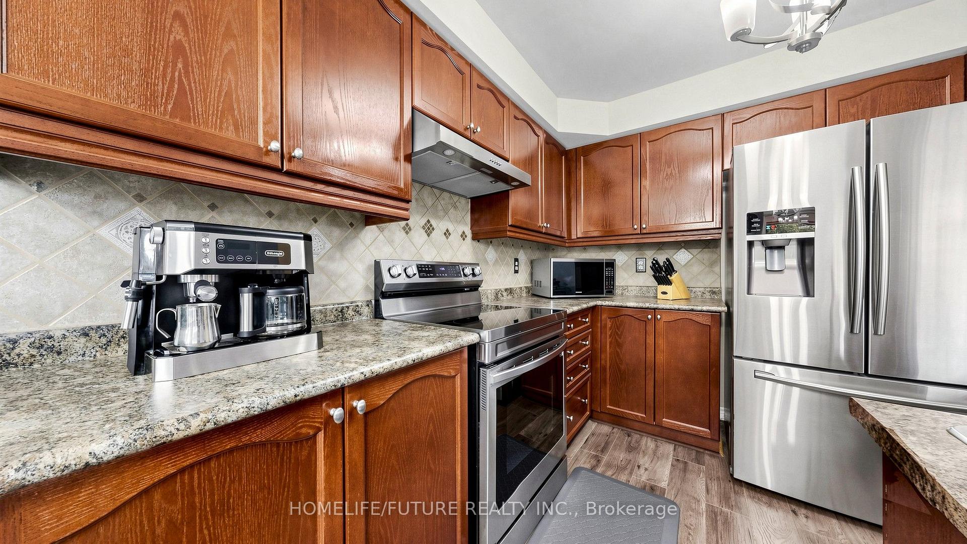 Photo 14 of 126 Argent Street, Clarington, Bowmanville — HOMEH