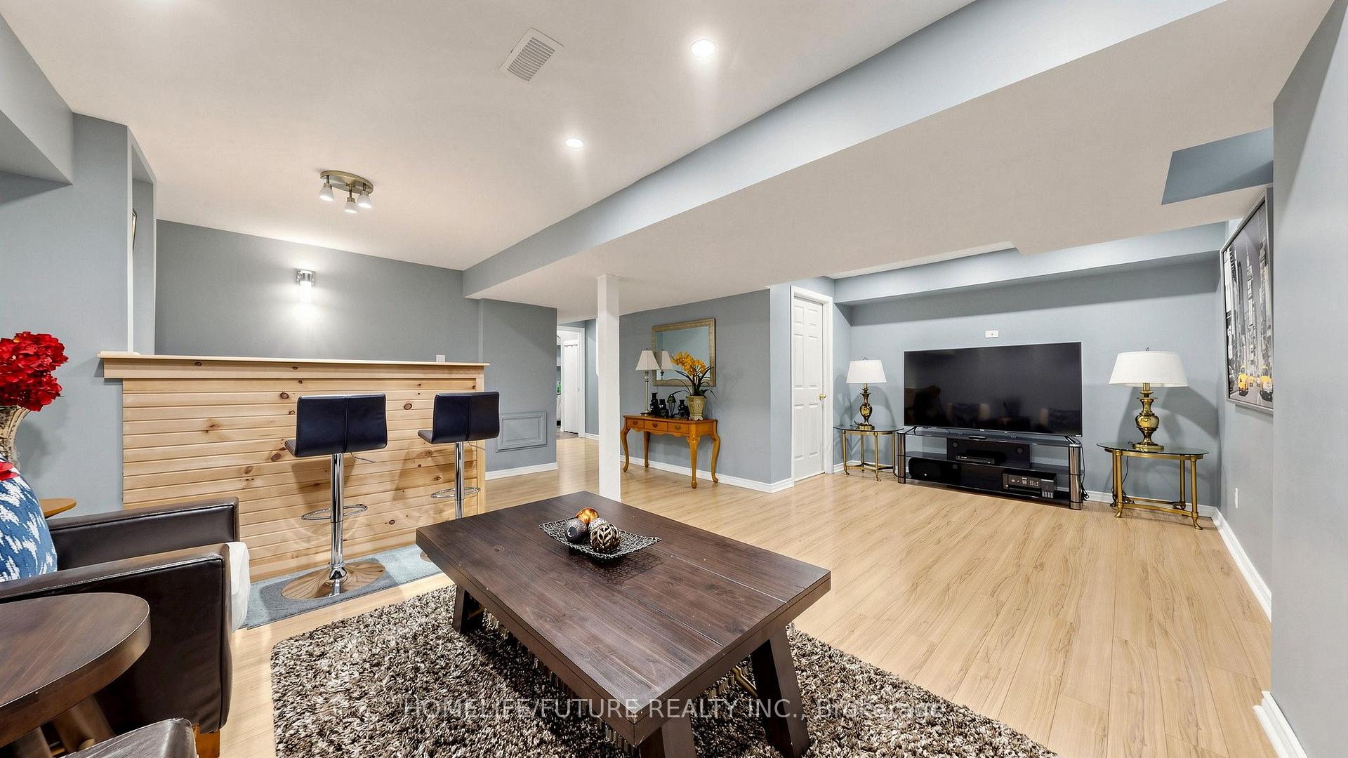 Photo 39 of 126 Argent Street, Clarington, Bowmanville — HOMEH