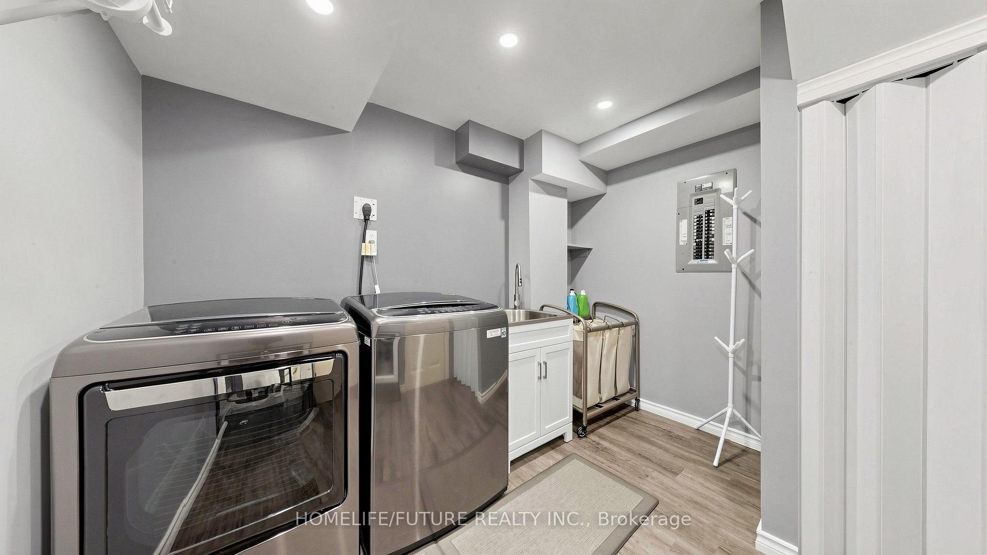 Photo 43 of 126 Argent Street, Clarington, Bowmanville — HOMEH