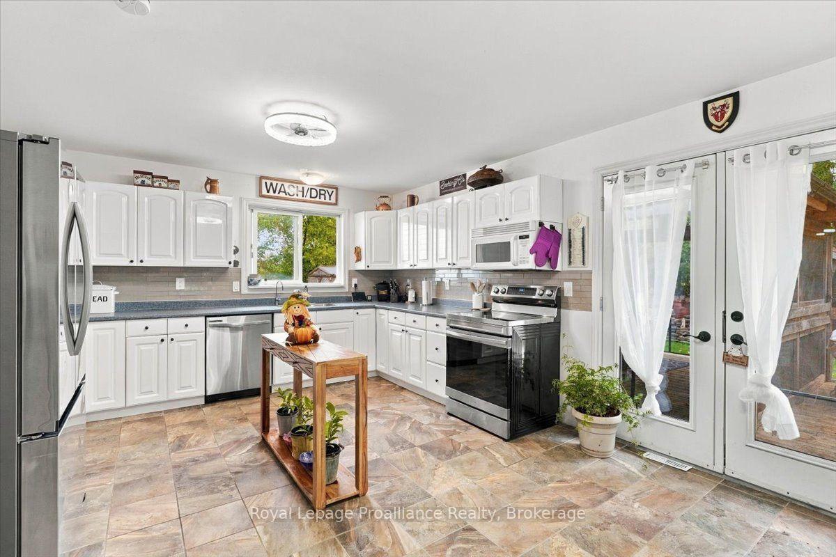 Photo 3 of 1330 Rapids Road, Tweed, Hungerford (Twp) — HOMEH
