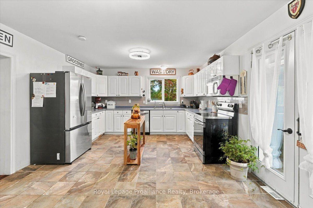 Photo 5 of 1330 Rapids Road, Tweed, Hungerford (Twp) — HOMEH