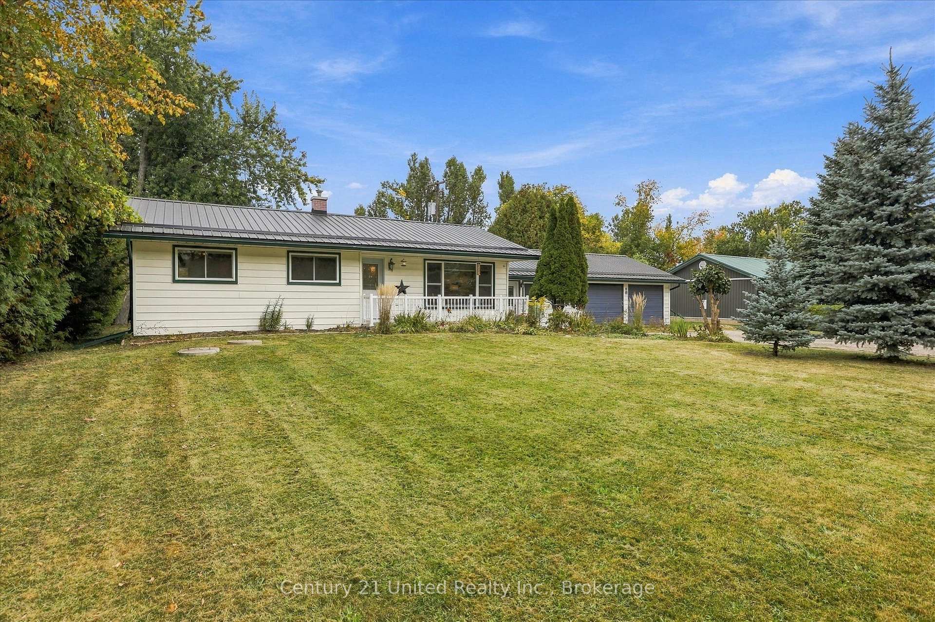 Photo 3 of 1502 Eleventh Line, Selwyn — HOMEH