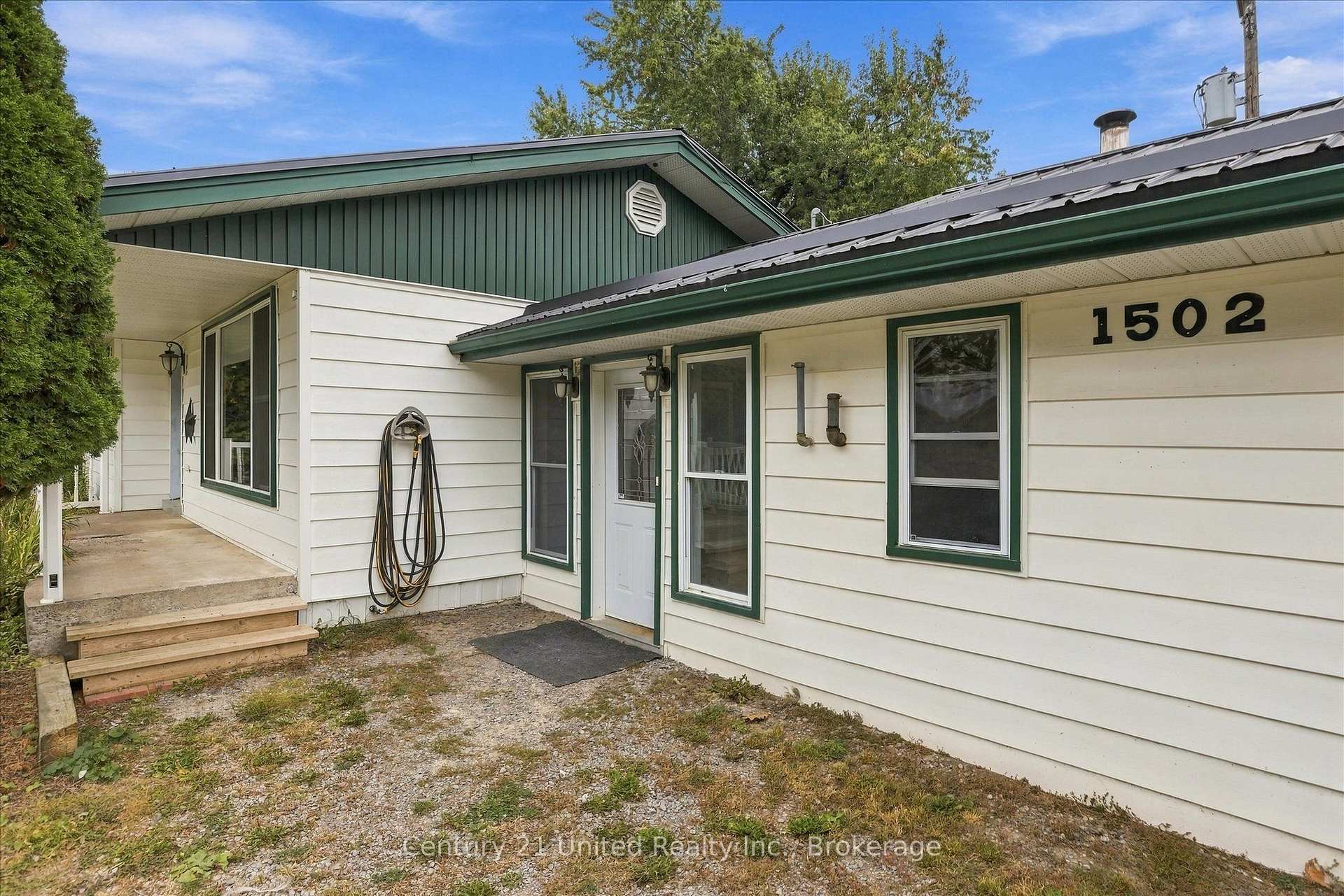 Photo 5 of 1502 Eleventh Line, Selwyn — HOMEH