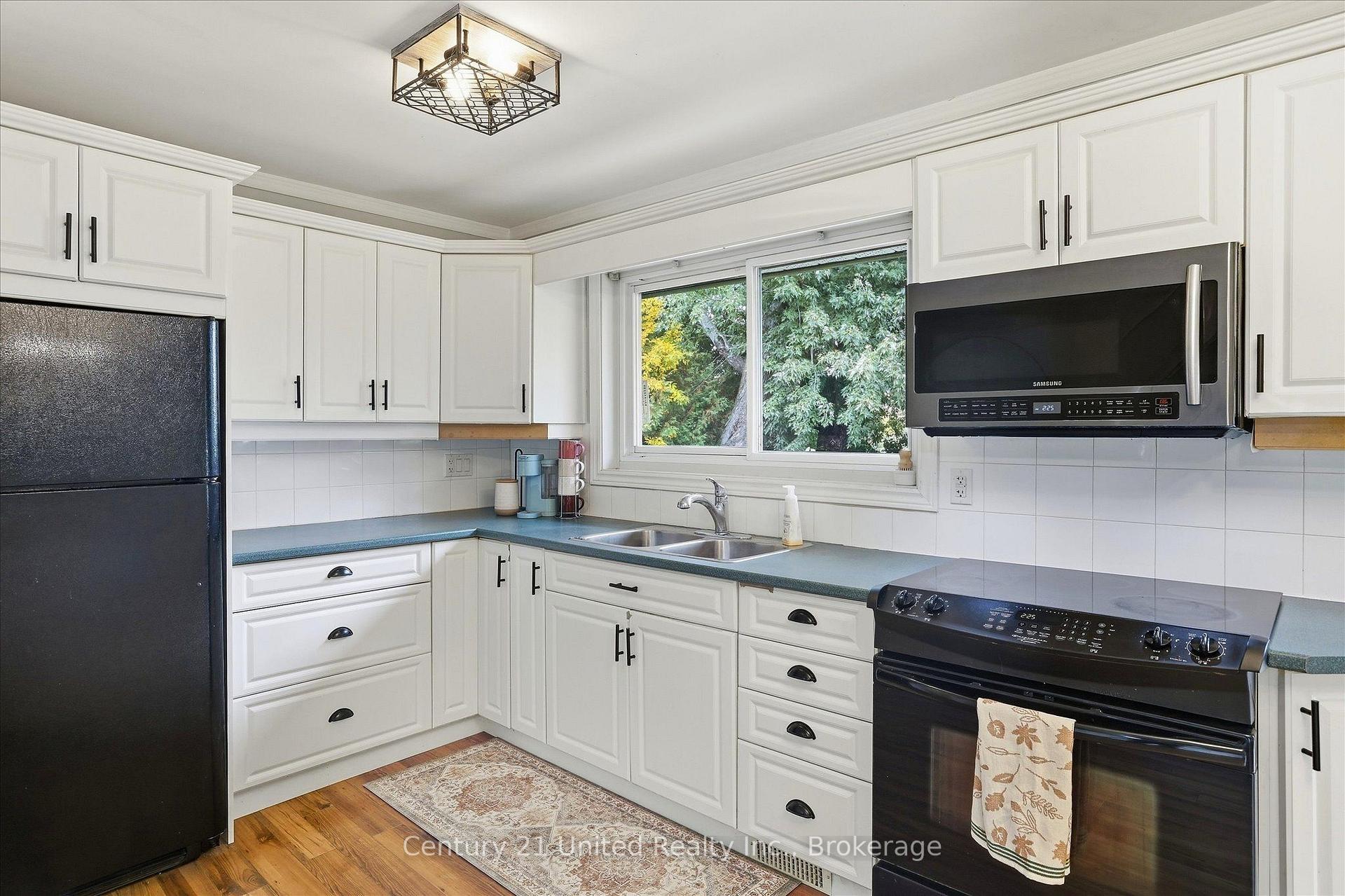 Photo 10 of 1502 Eleventh Line, Selwyn — HOMEH