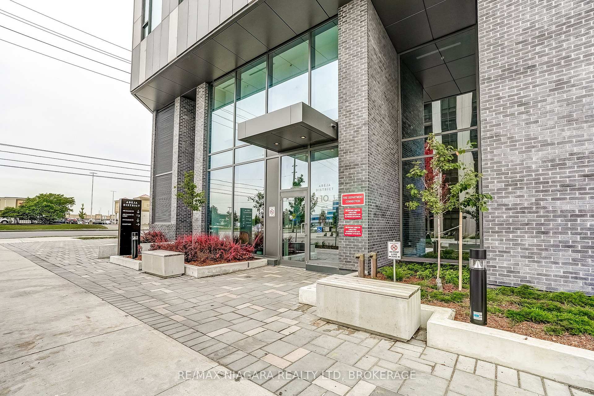 Photo 3 of Unit 1419, 10 Abeja Street, Vaughan, Concord — HOMEH