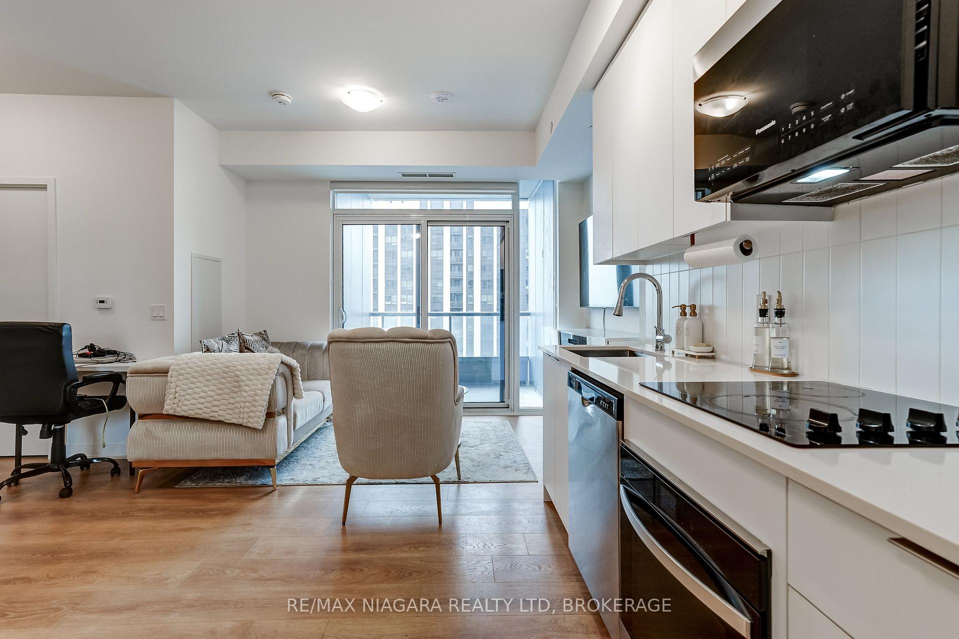 Photo 11 of Unit 1419, 10 Abeja Street, Vaughan, Concord — HOMEH