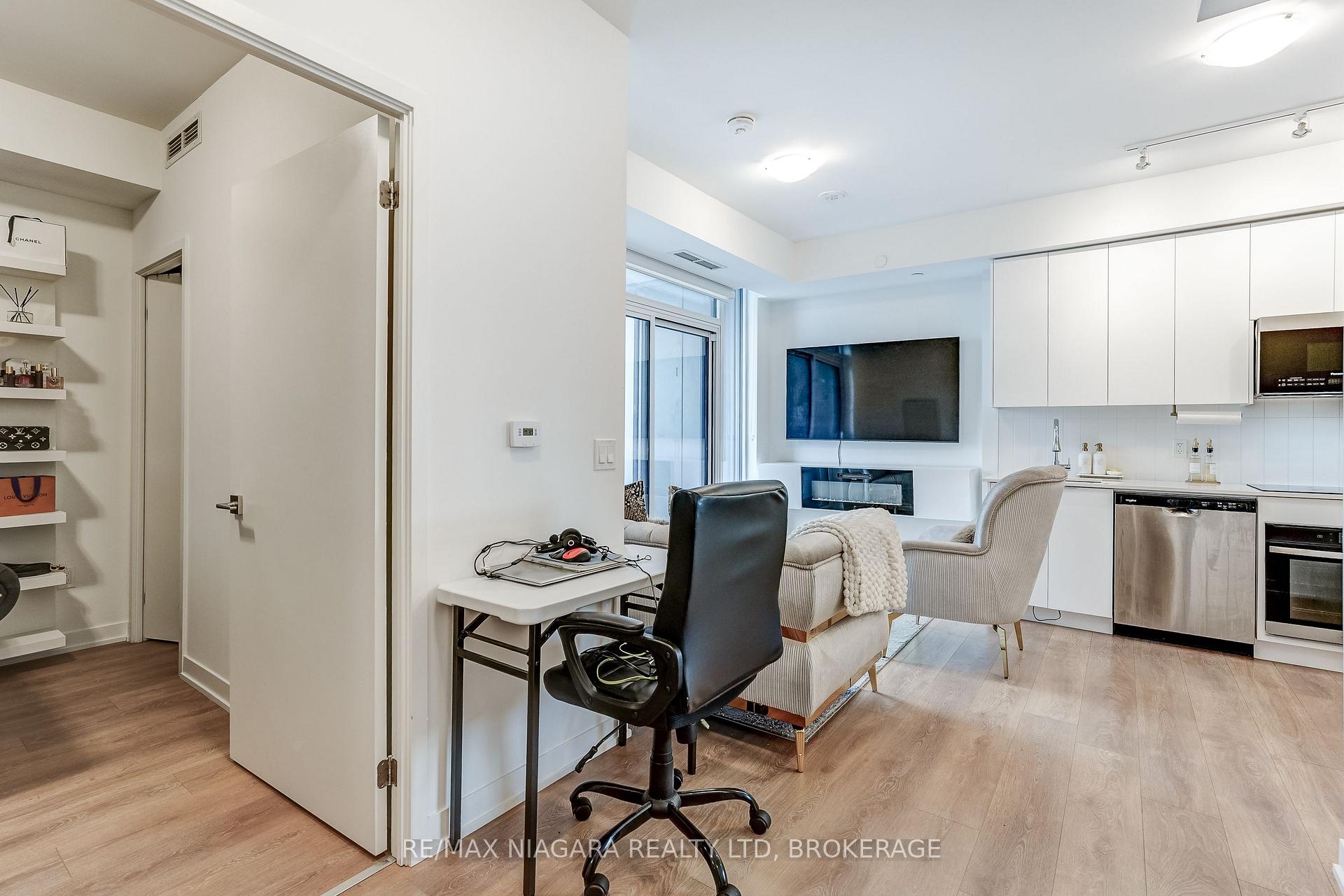 Photo 15 of Unit 1419, 10 Abeja Street, Vaughan, Concord — HOMEH