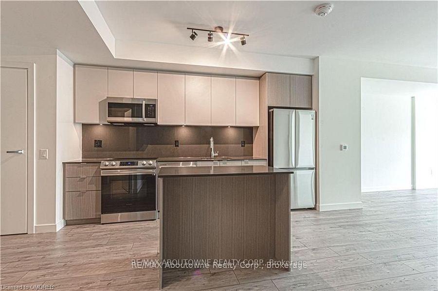Photo 1 of Unit B0721, 133 Bronte Road, Oakville, Bronte — HOMEH