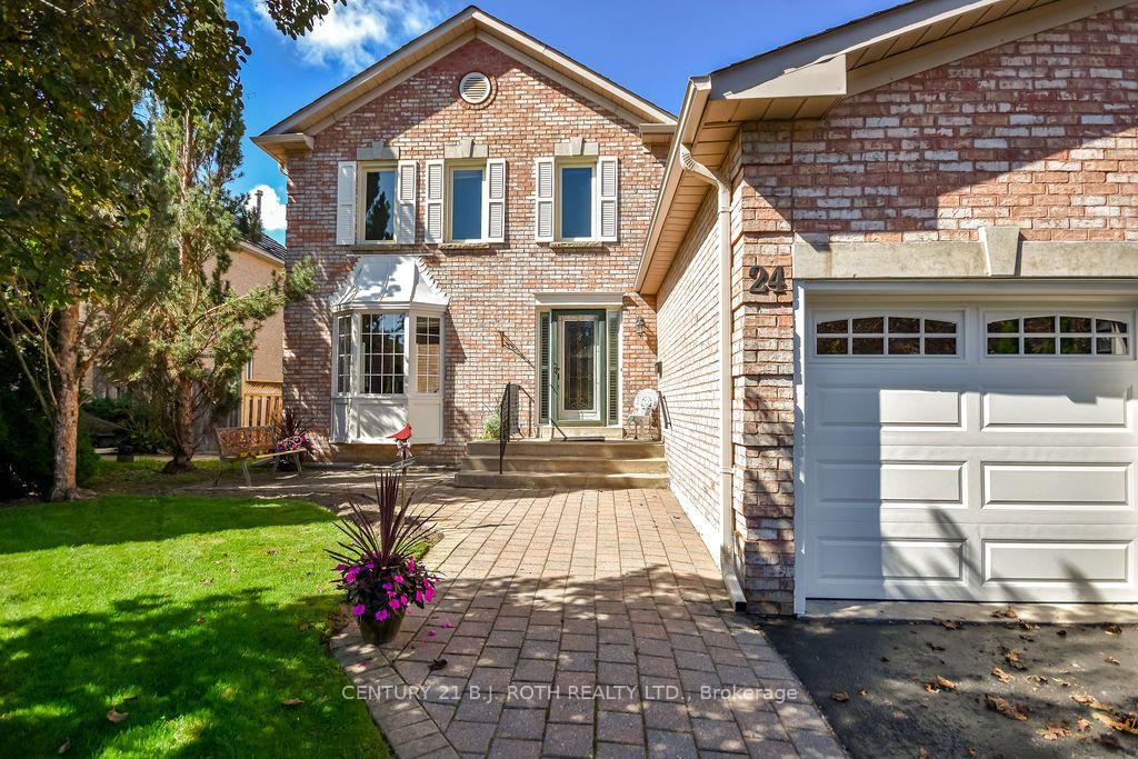 Photo 3 of 24 Grand Forest Drive, Barrie, Bayshore — HOMEH