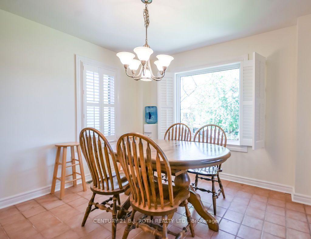 Photo 11 of 24 Grand Forest Drive, Barrie, Bayshore — HOMEH