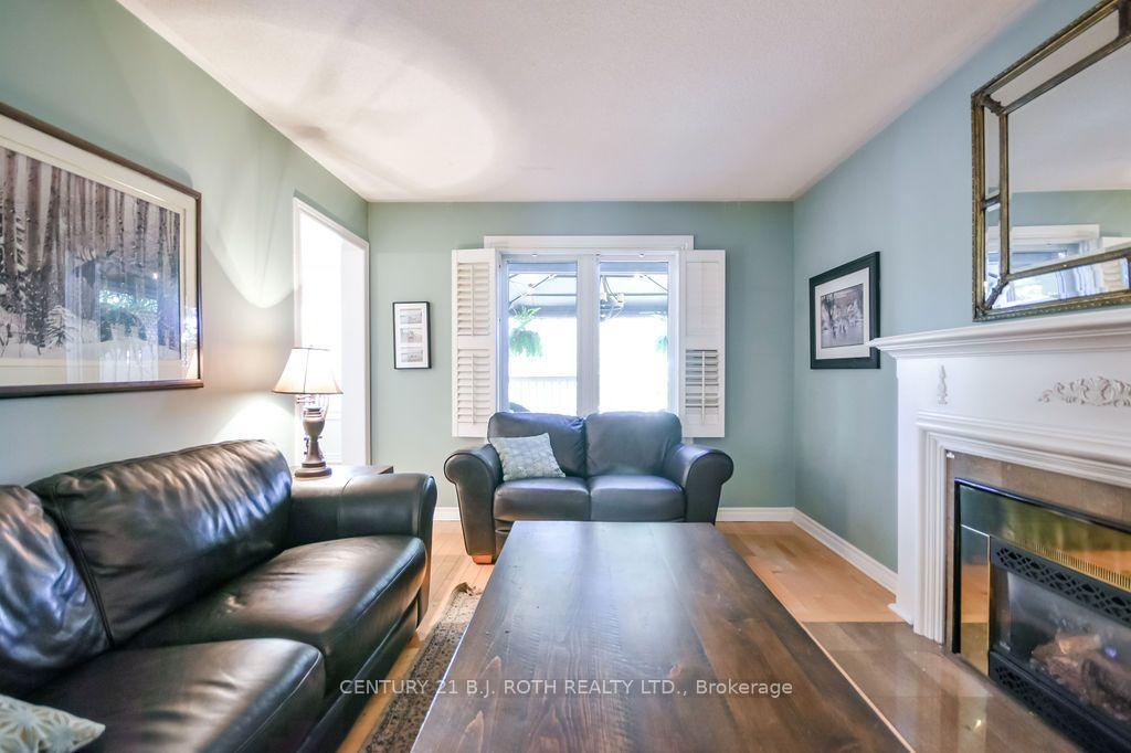 Photo 16 of 24 Grand Forest Drive, Barrie, Bayshore — HOMEH