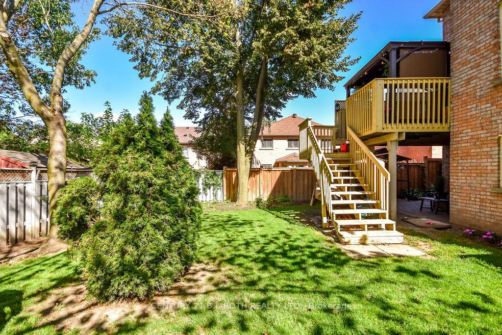 Photo 35 of 24 Grand Forest Drive, Barrie, Bayshore — HOMEH