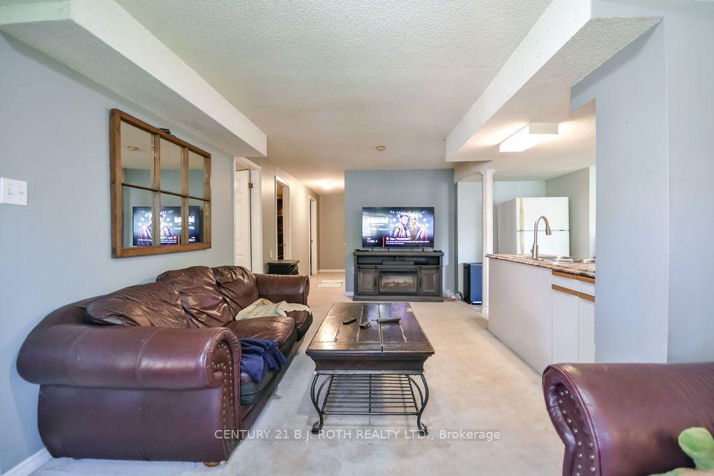 Photo 39 of 24 Grand Forest Drive, Barrie, Bayshore — HOMEH