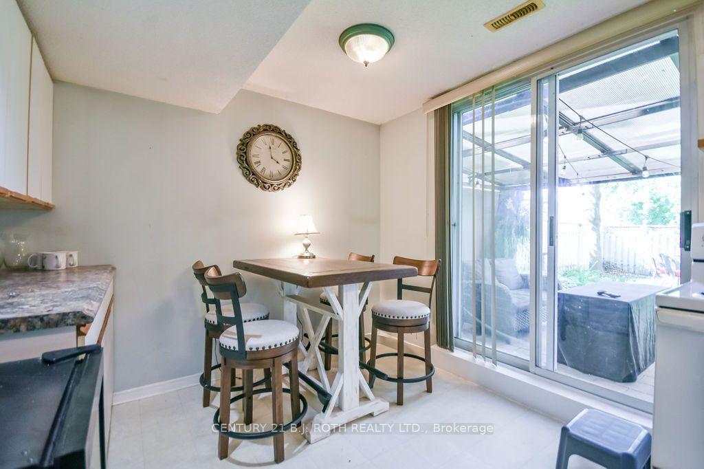 Photo 41 of 24 Grand Forest Drive, Barrie, Bayshore — HOMEH