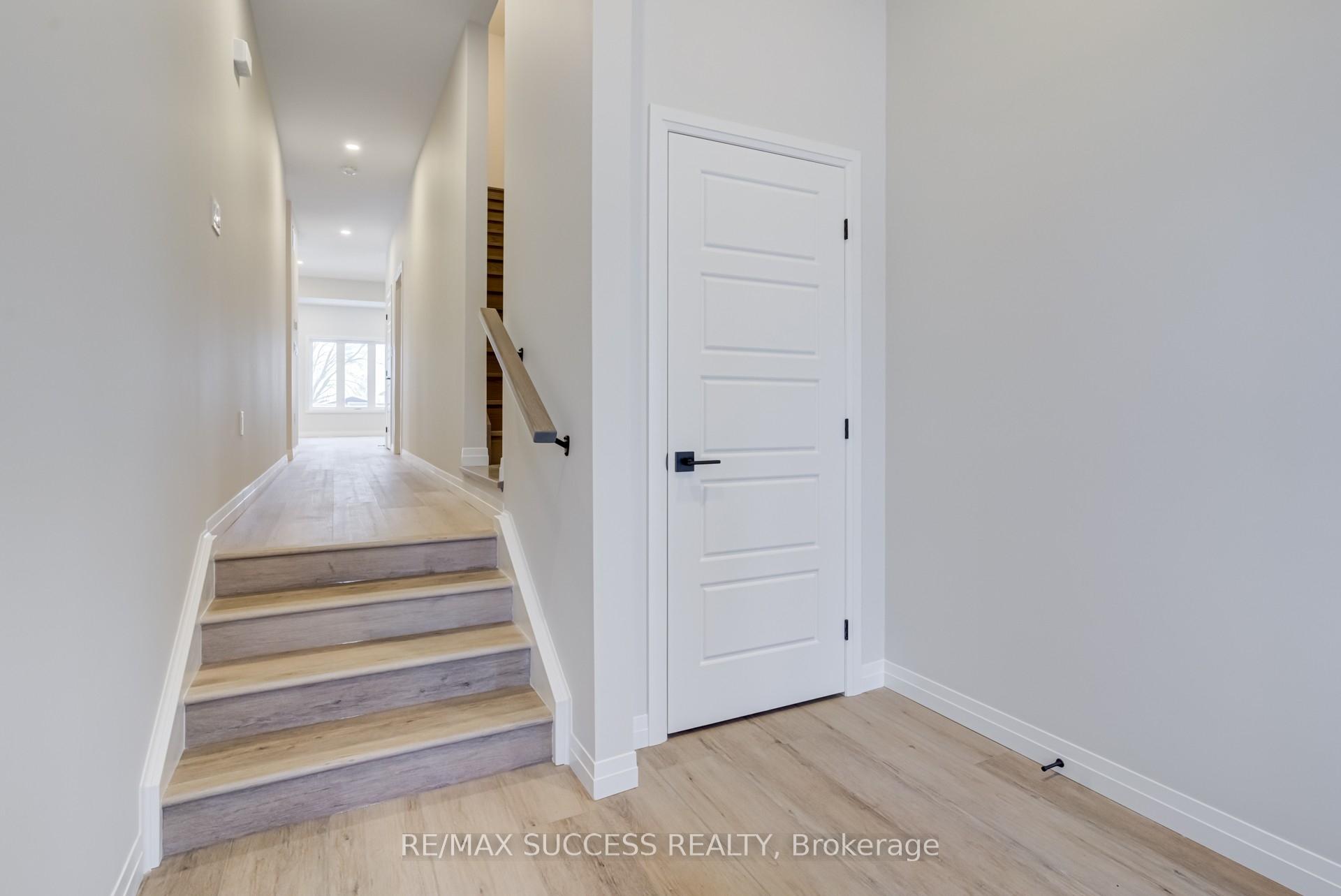 Photo 8 of 147 Siebert Avenue, Kitchener, Vanier - Kitchener — HOMEH