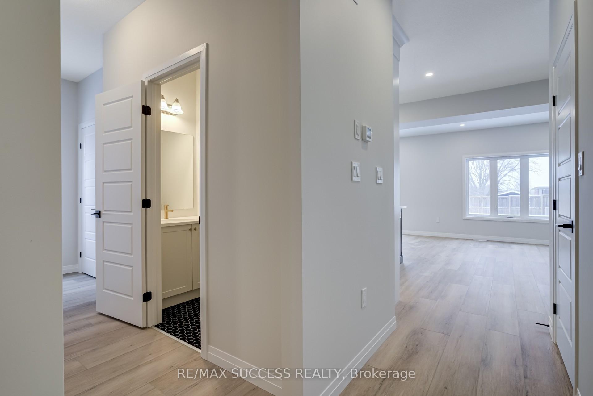 Photo 10 of 147 Siebert Avenue, Kitchener, Vanier - Kitchener — HOMEH