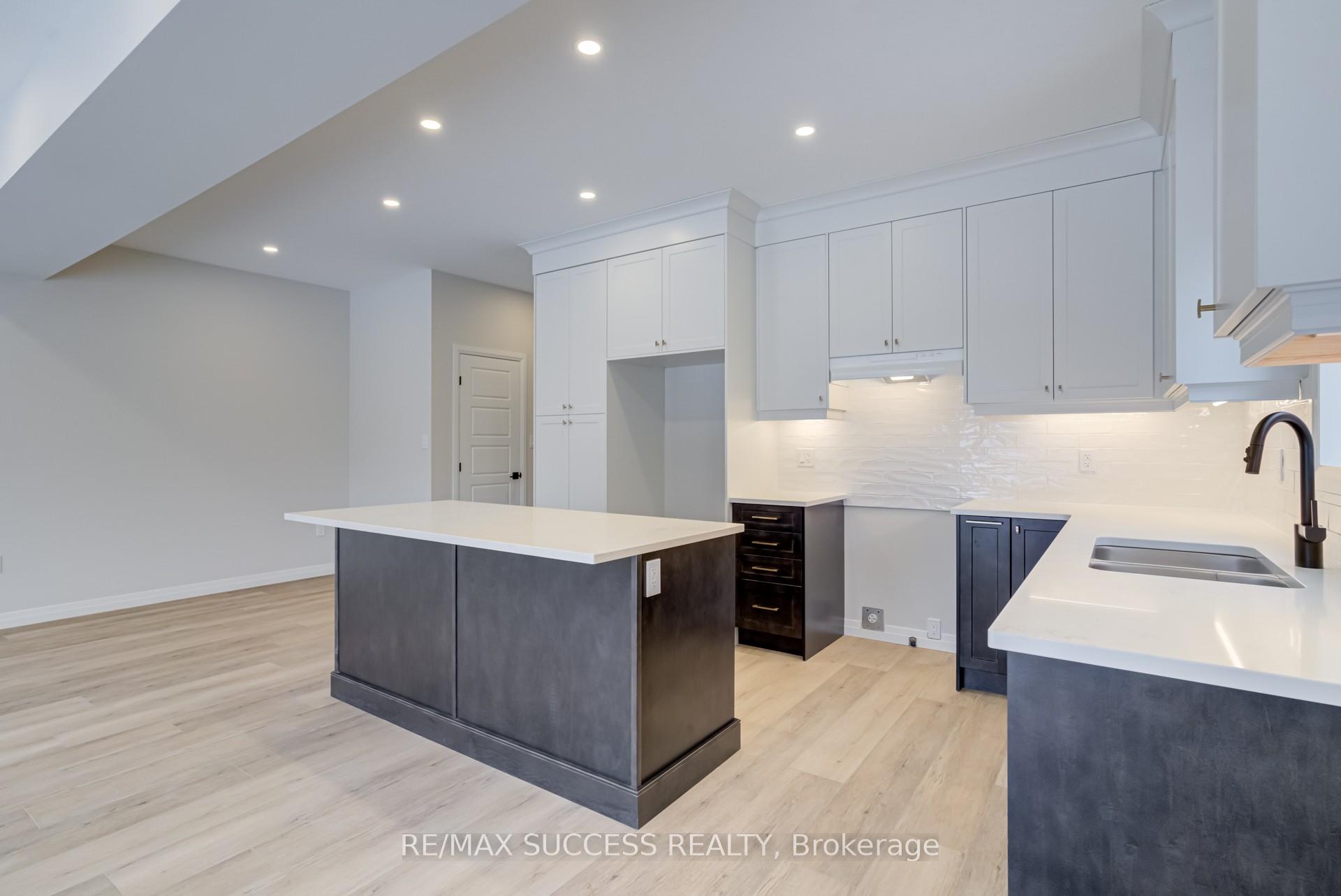 Photo 14 of 147 Siebert Avenue, Kitchener, Vanier - Kitchener — HOMEH