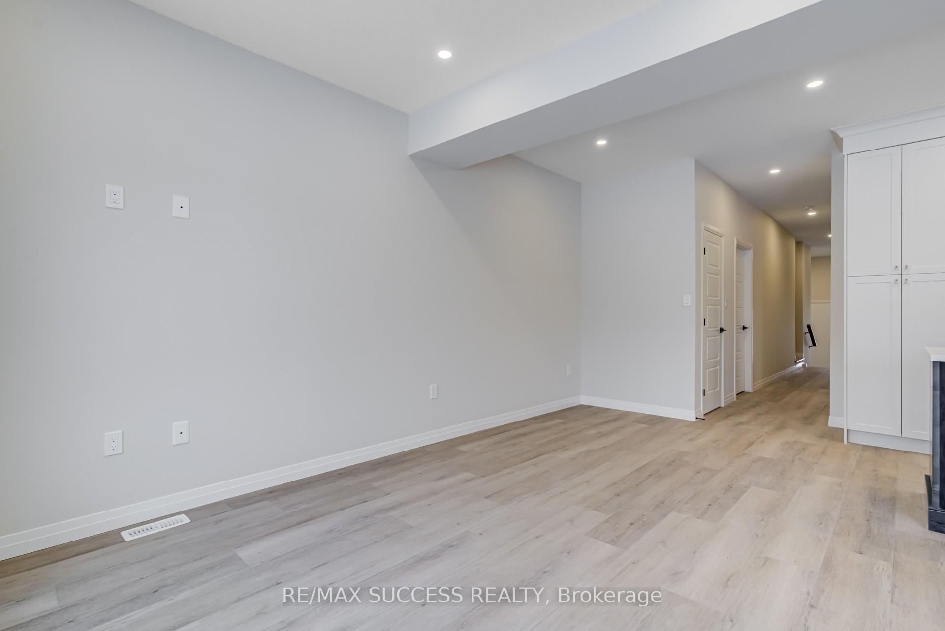 Photo 16 of 147 Siebert Avenue, Kitchener, Vanier - Kitchener — HOMEH