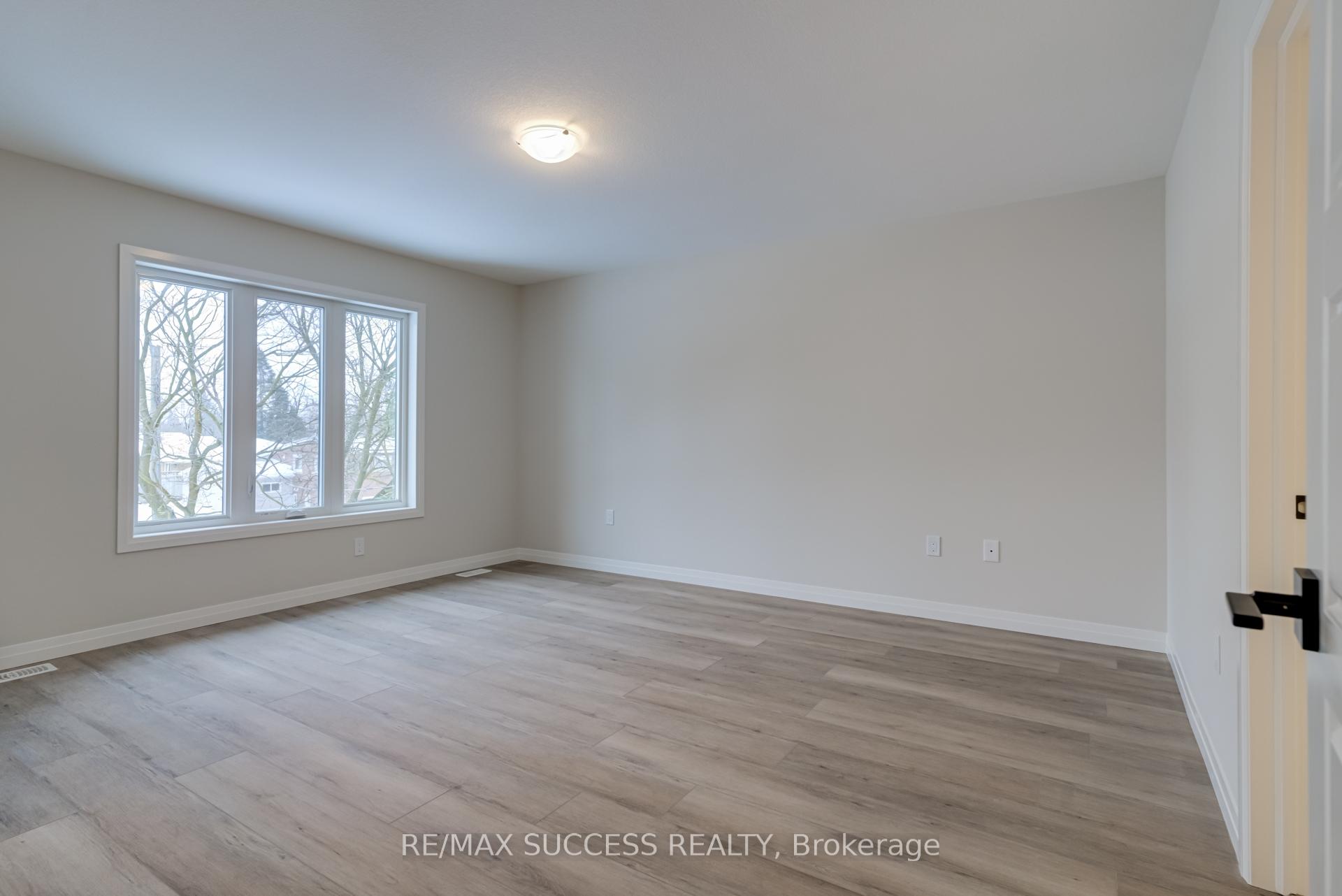 Photo 25 of 147 Siebert Avenue, Kitchener, Vanier - Kitchener — HOMEH