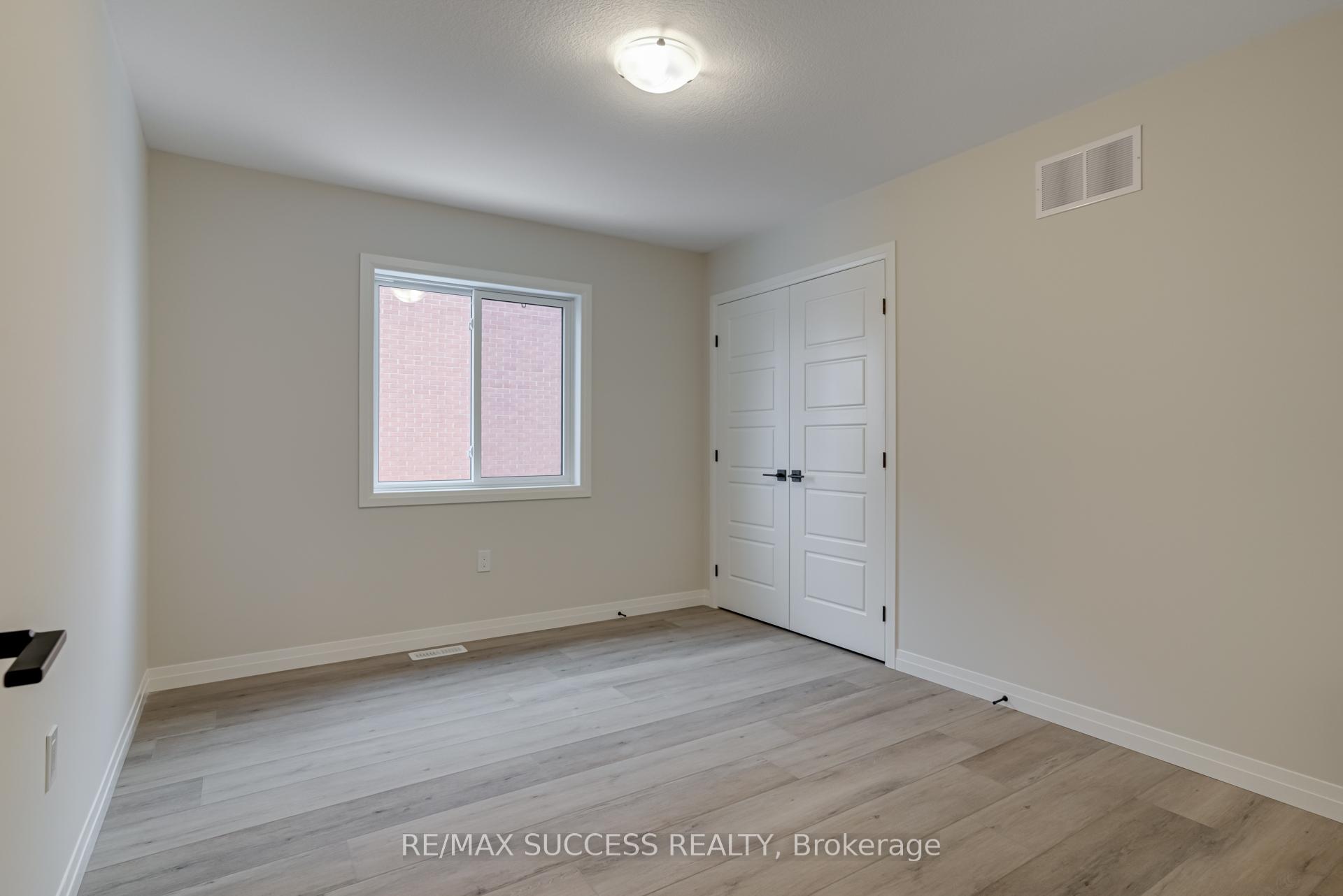 Photo 32 of 147 Siebert Avenue, Kitchener, Vanier - Kitchener — HOMEH