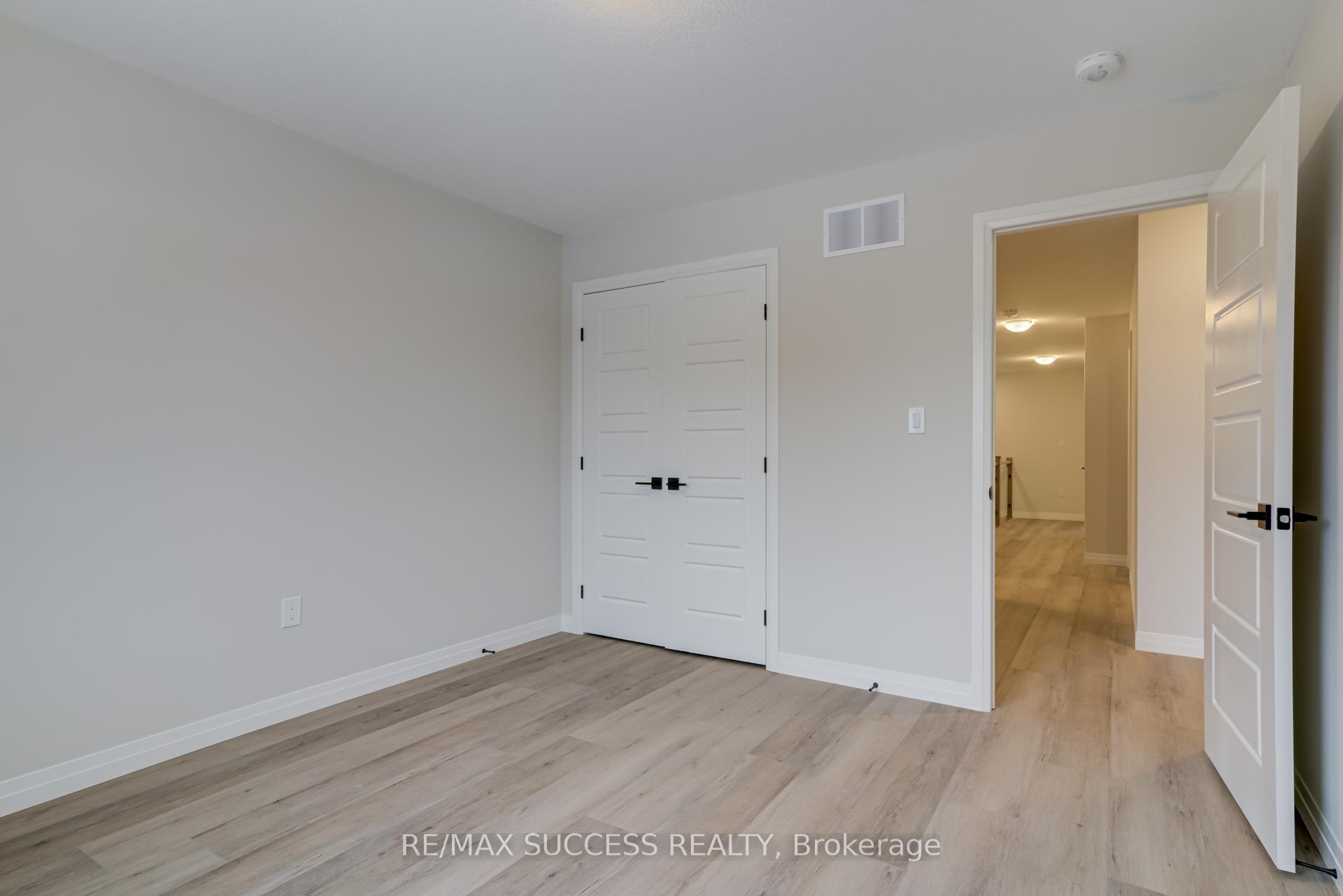 Photo 34 of 147 Siebert Avenue, Kitchener, Vanier - Kitchener — HOMEH