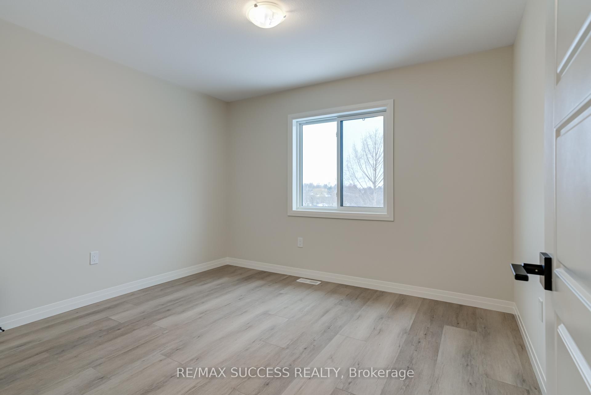 Photo 35 of 147 Siebert Avenue, Kitchener, Vanier - Kitchener — HOMEH