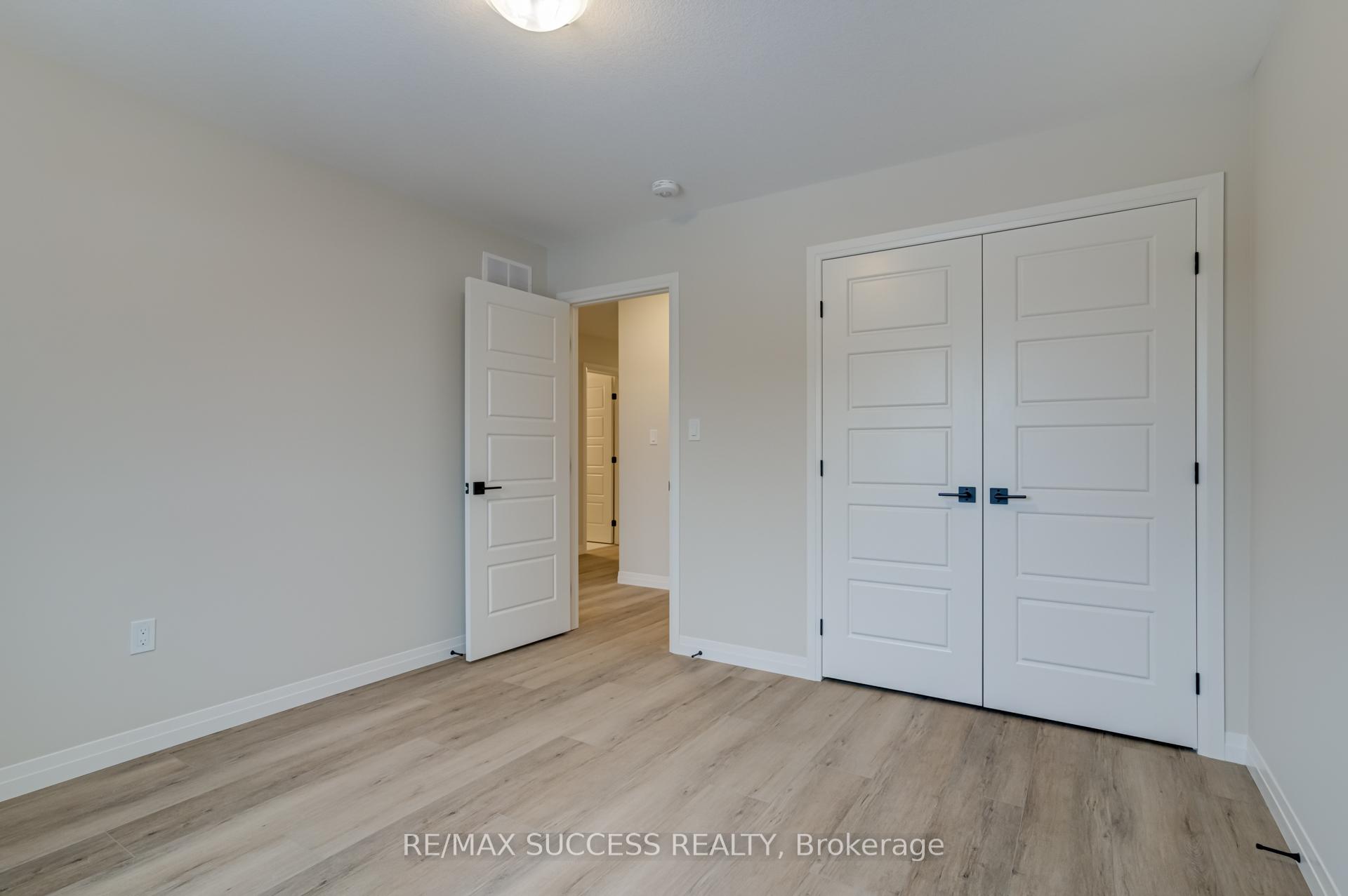 Photo 36 of 147 Siebert Avenue, Kitchener, Vanier - Kitchener — HOMEH