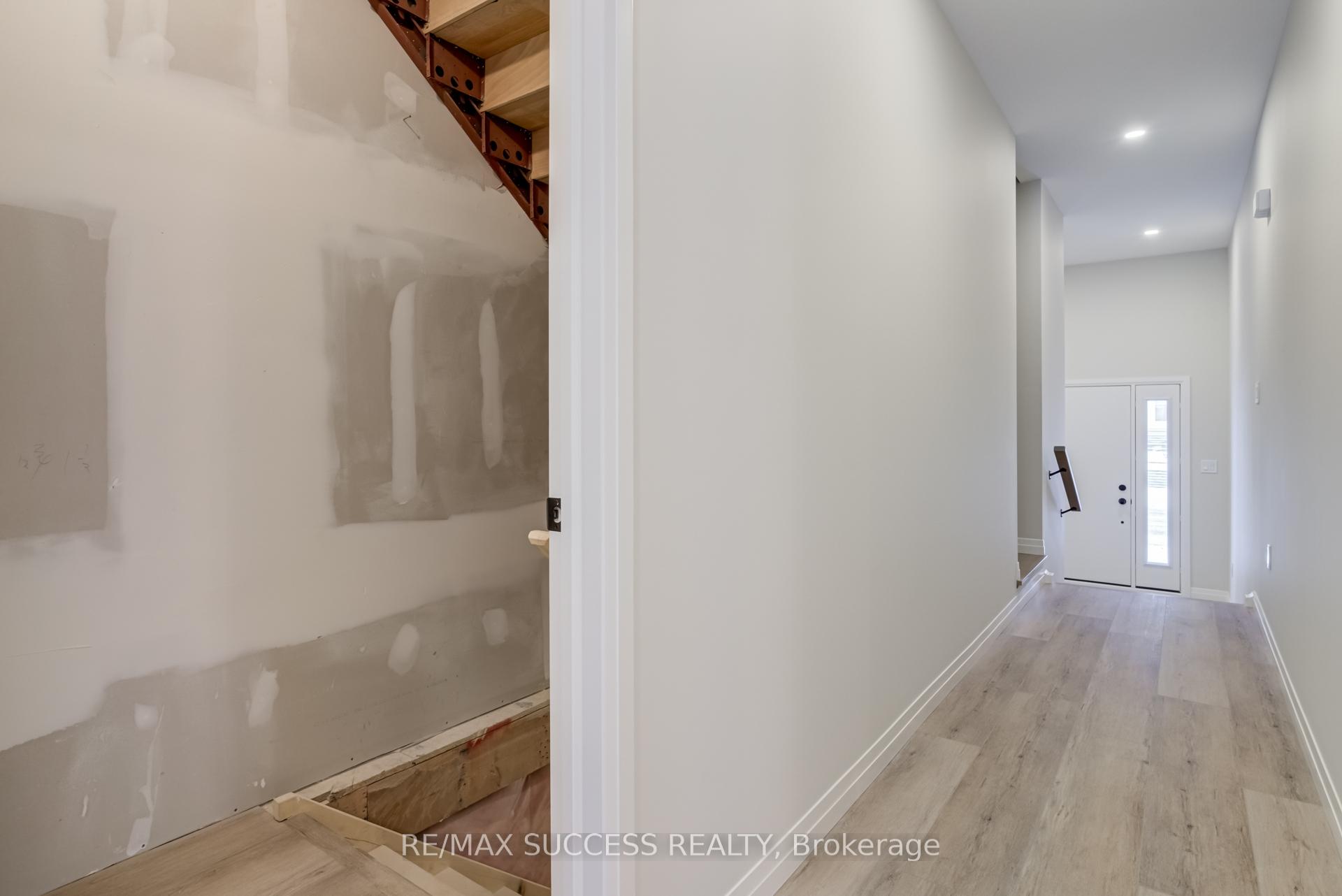 Photo 39 of 147 Siebert Avenue, Kitchener, Vanier - Kitchener — HOMEH