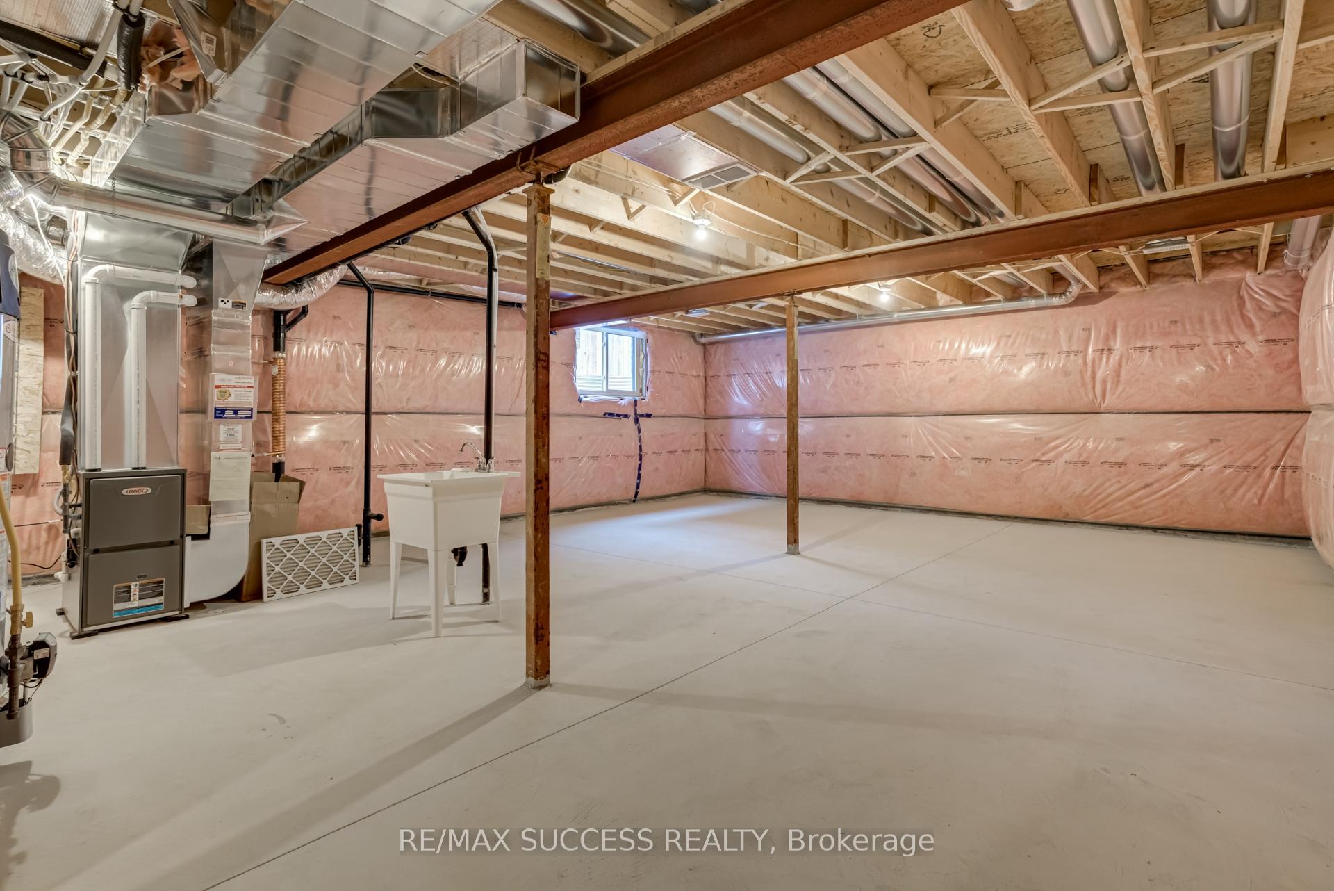Photo 42 of 147 Siebert Avenue, Kitchener, Vanier - Kitchener — HOMEH
