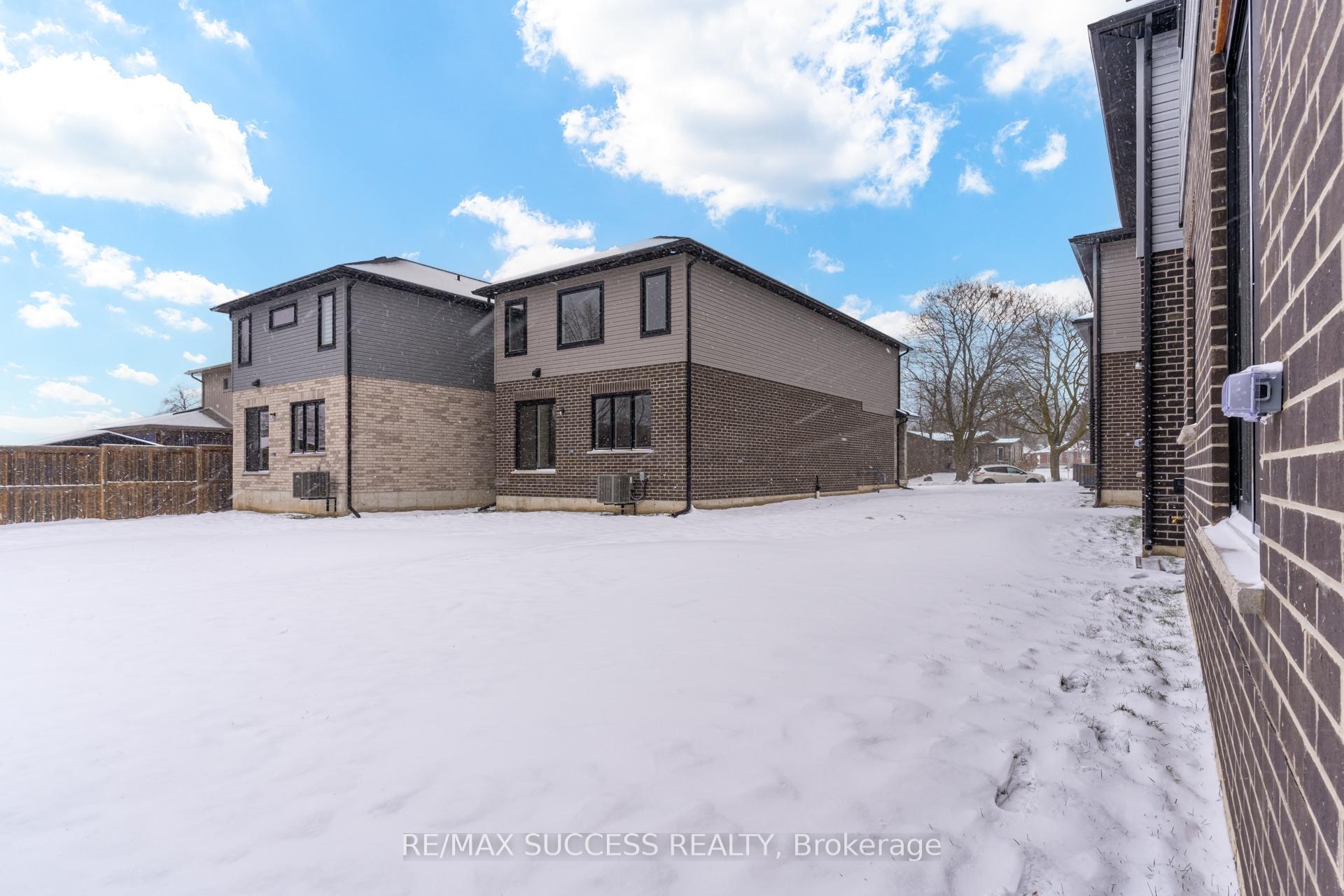 Photo 47 of 147 Siebert Avenue, Kitchener, Vanier - Kitchener — HOMEH