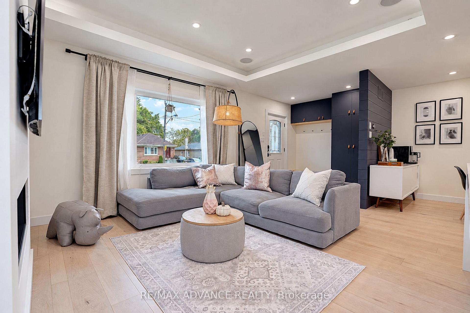 Photo 6 of 39 Janet Boulevard, Scarborough, Wexford-Maryvale — HOMEH