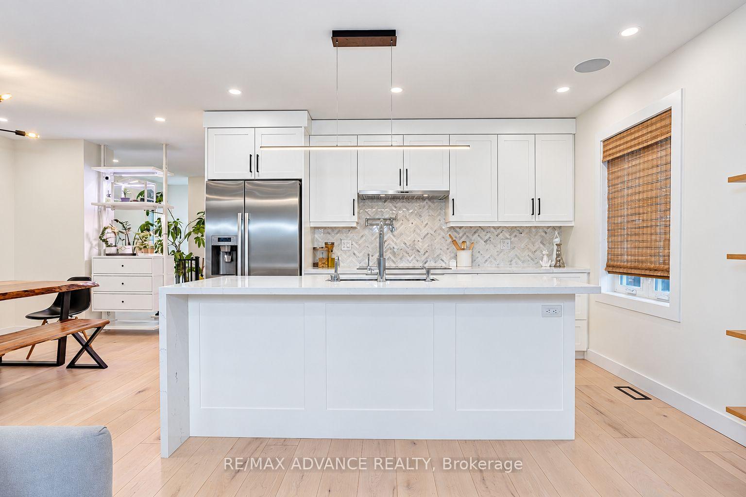 Photo 9 of 39 Janet Boulevard, Scarborough, Wexford-Maryvale — HOMEH